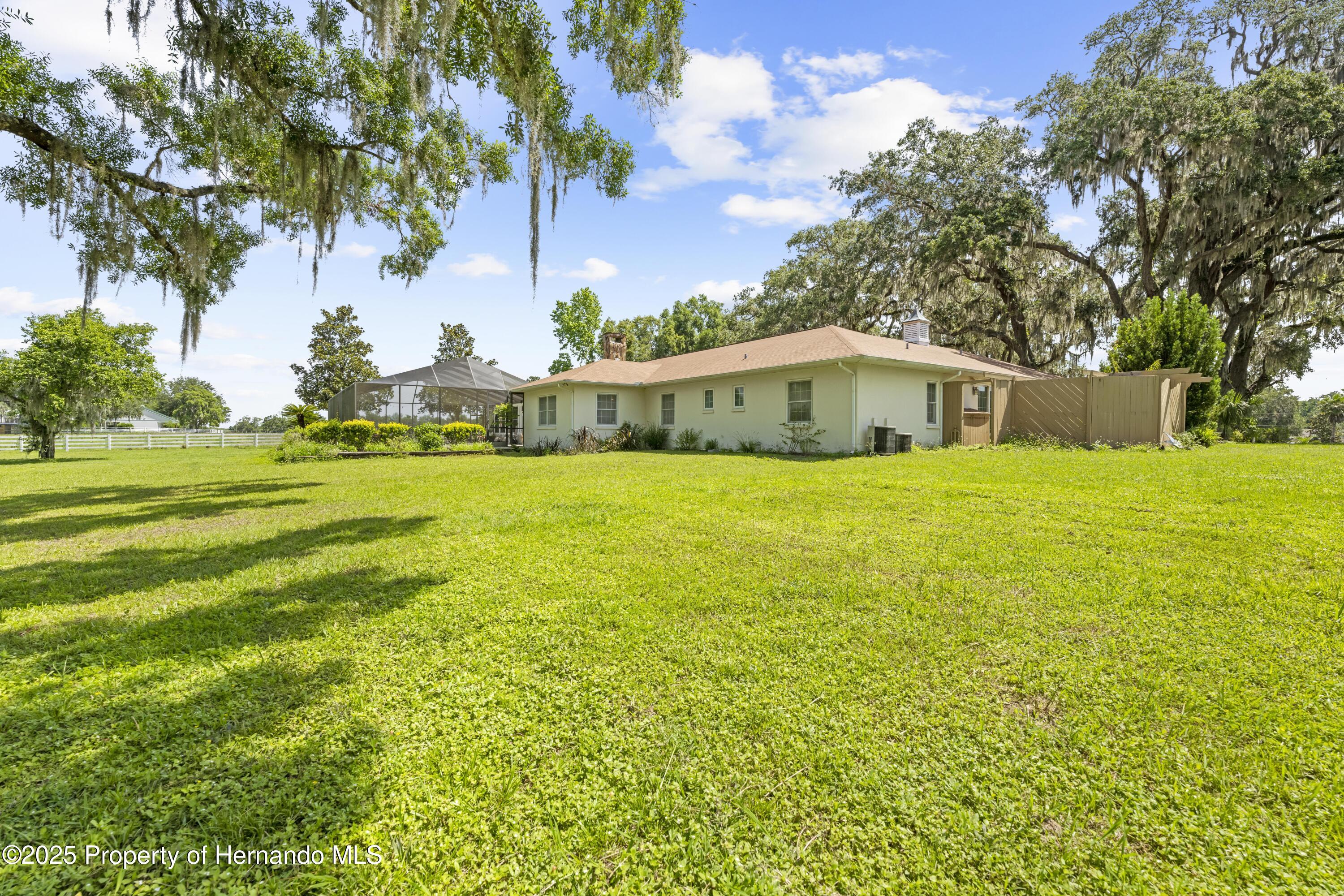 10193 Wallien Drive, Brooksville, Florida image 13