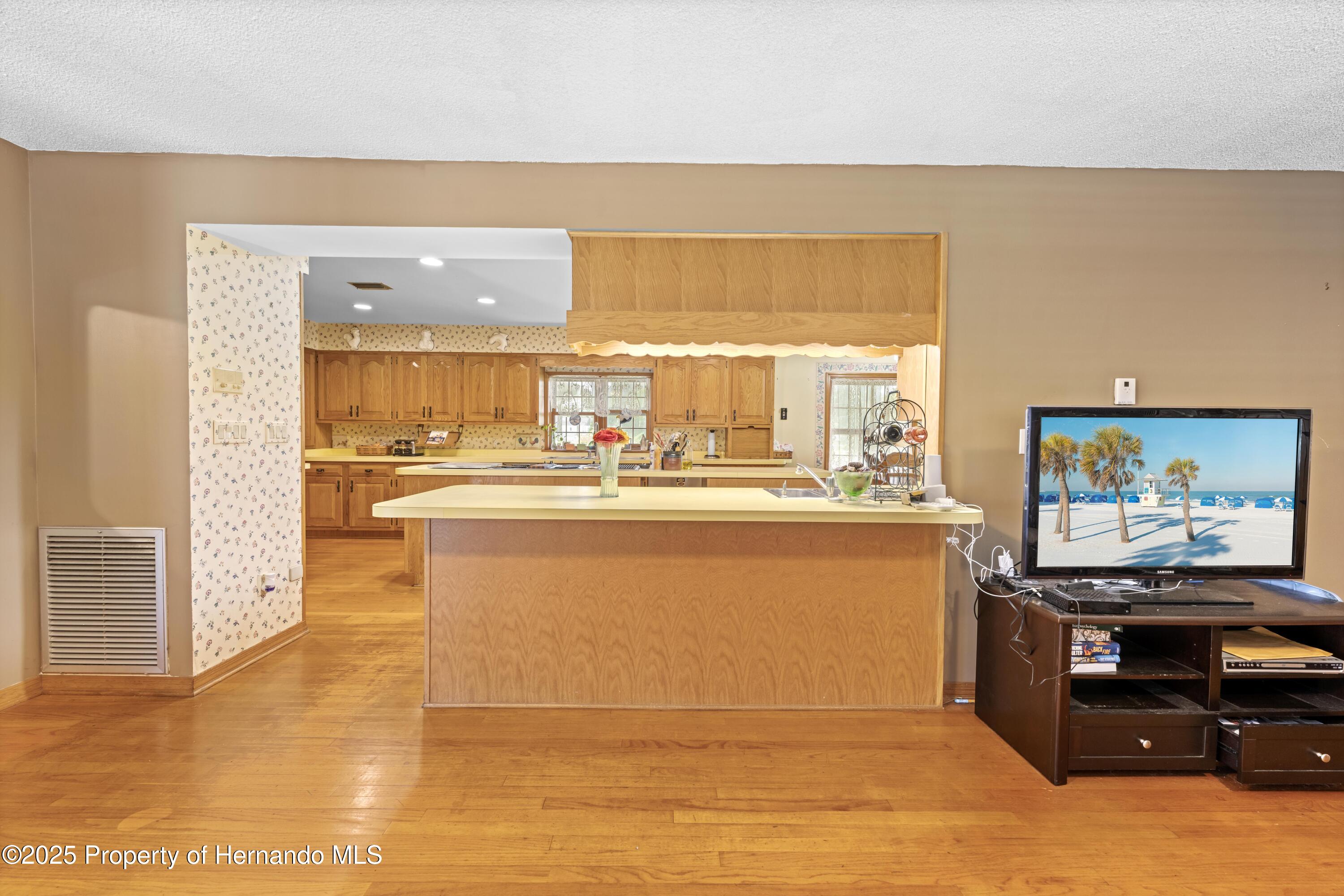 10193 Wallien Drive, Brooksville, Florida image 38