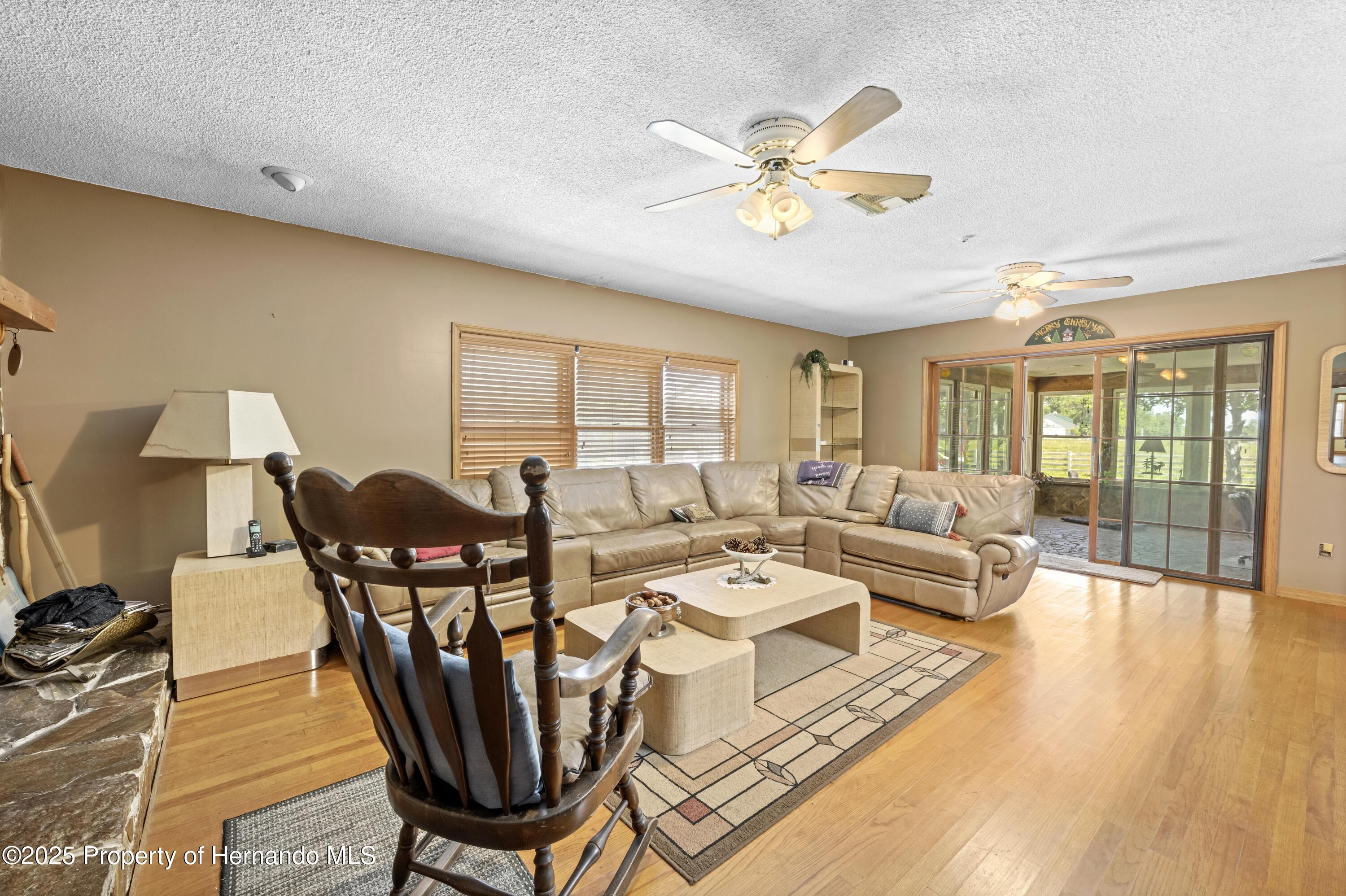 10193 Wallien Drive, Brooksville, Florida image 28
