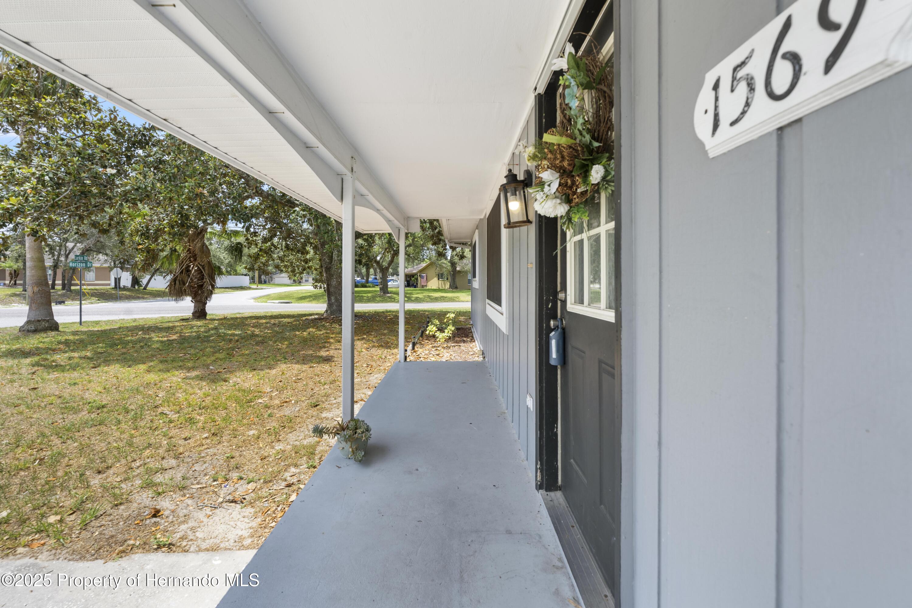 1569 Larkin Road, Spring Hill, Florida image 4