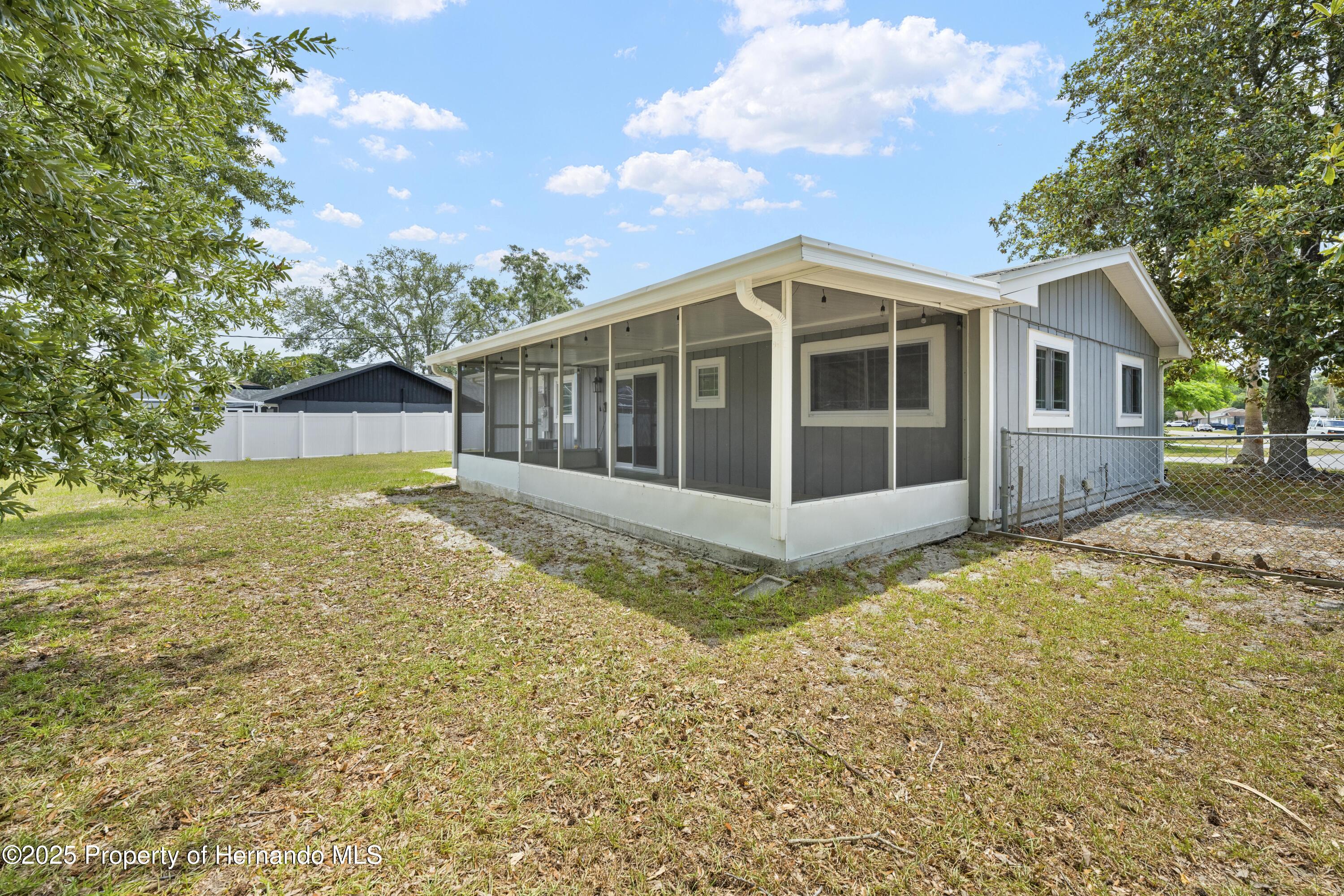 1569 Larkin Road, Spring Hill, Florida image 41