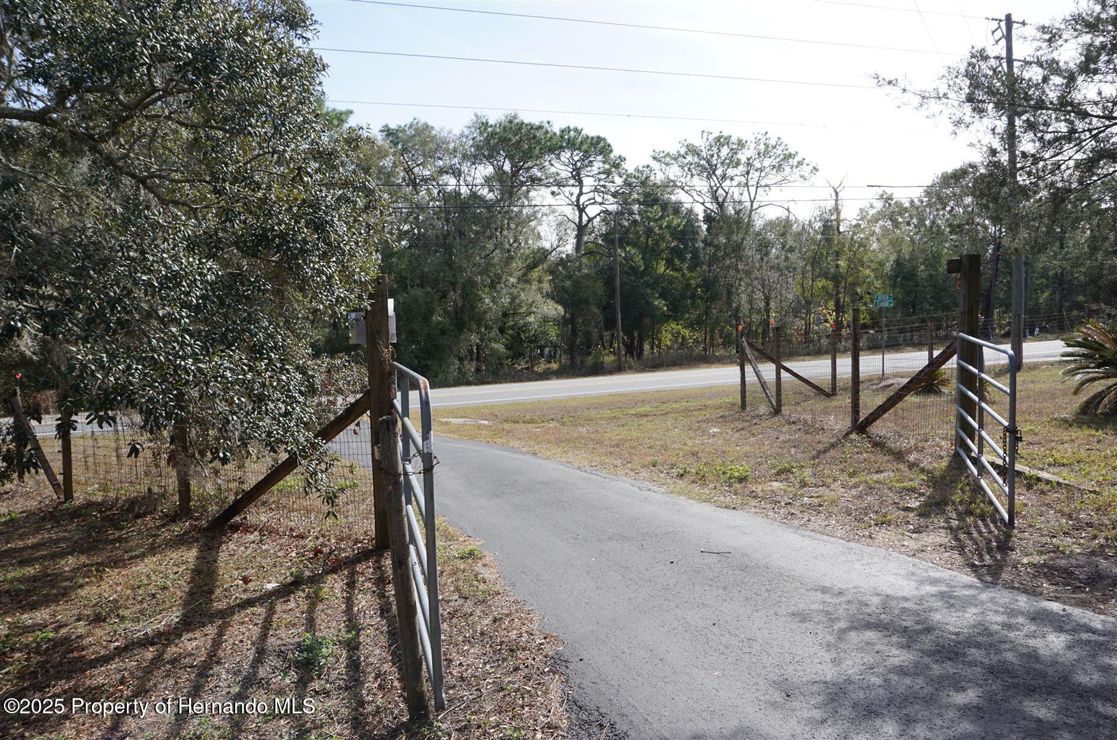6985 E Hidden Court, Floral City, Florida image 5
