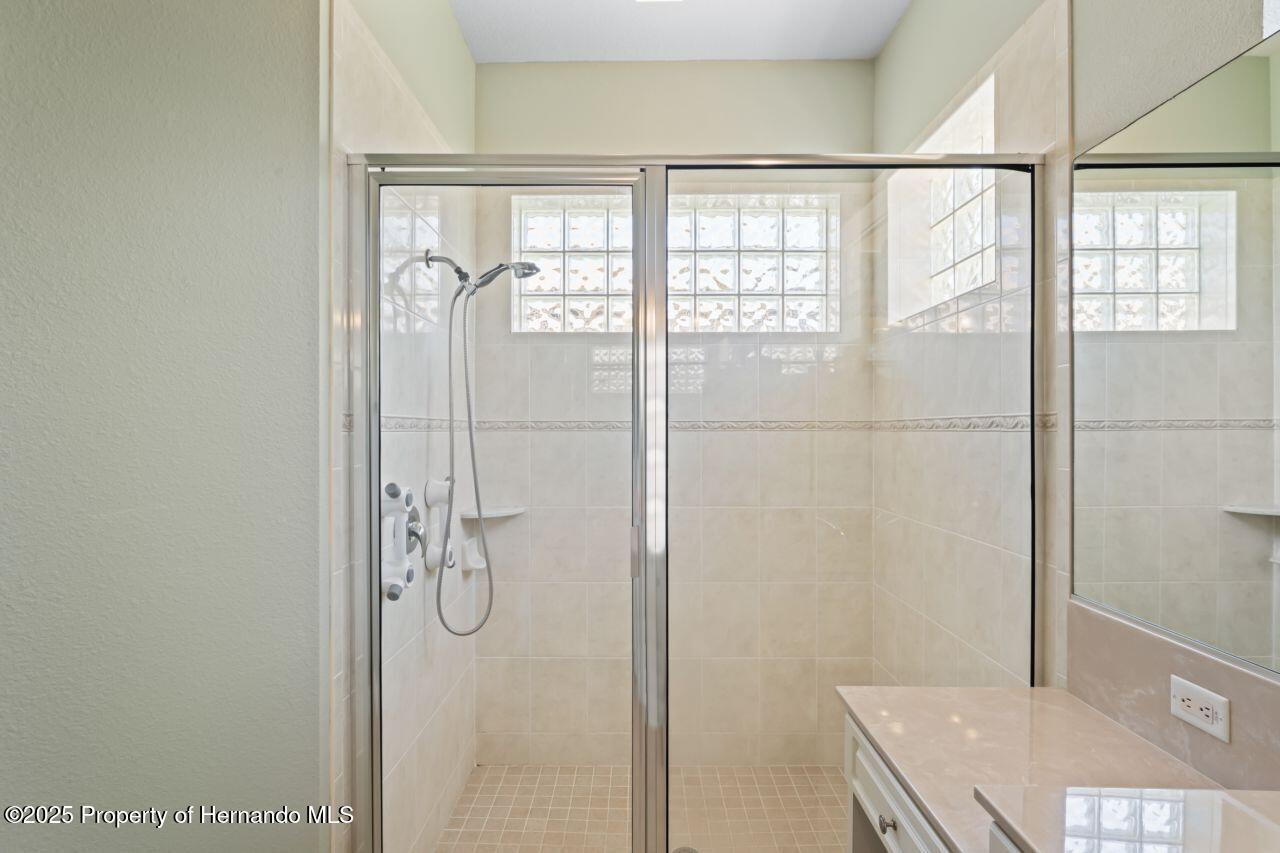 9398 Burnam Drive, Weeki Wachee, Florida image 29