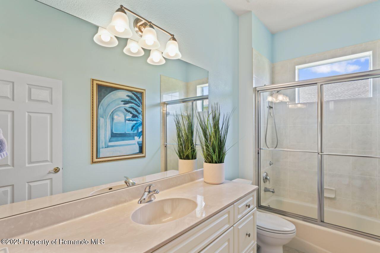 9398 Burnam Drive, Weeki Wachee, Florida image 35