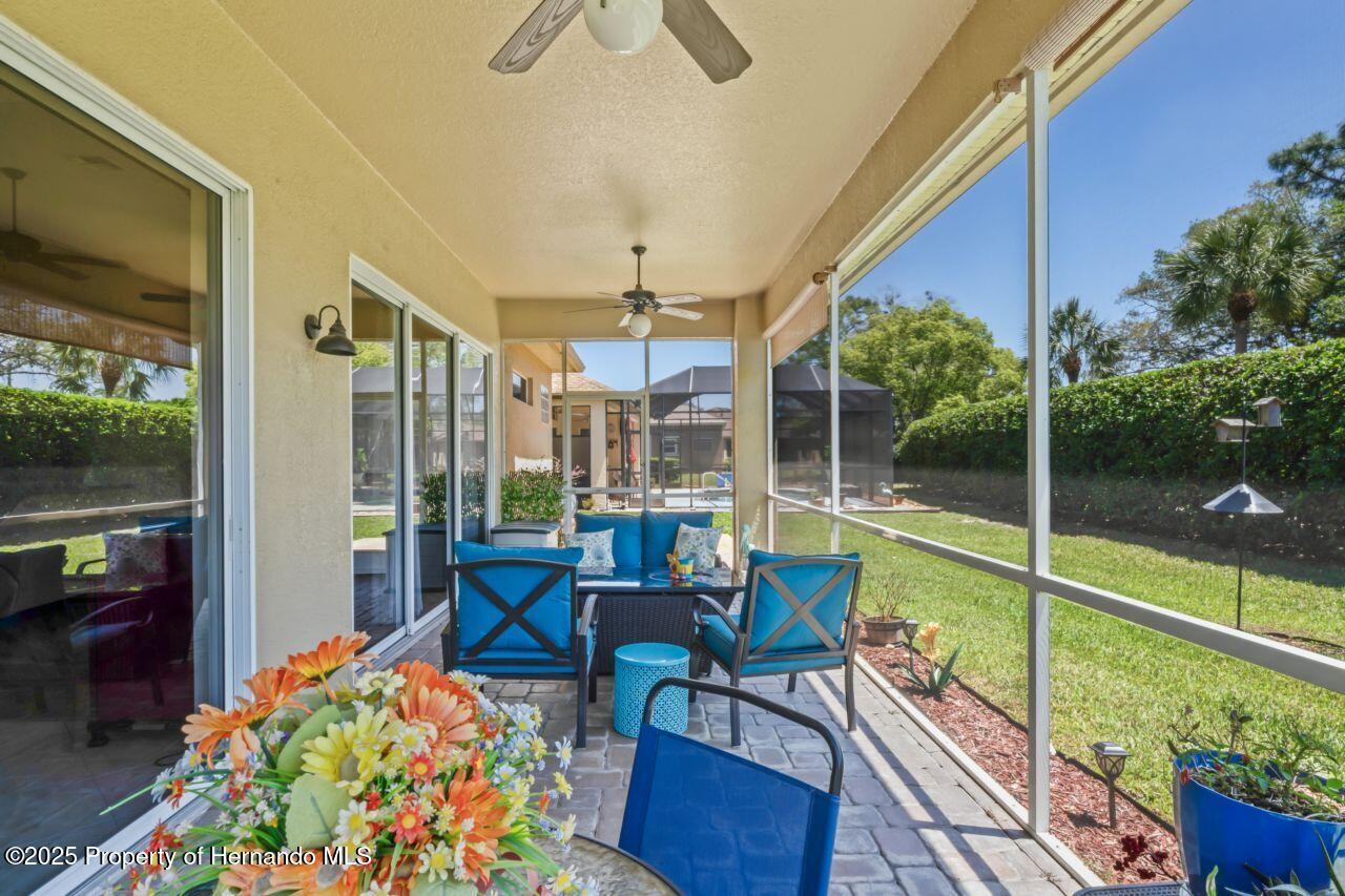 9398 Burnam Drive, Weeki Wachee, Florida image 43