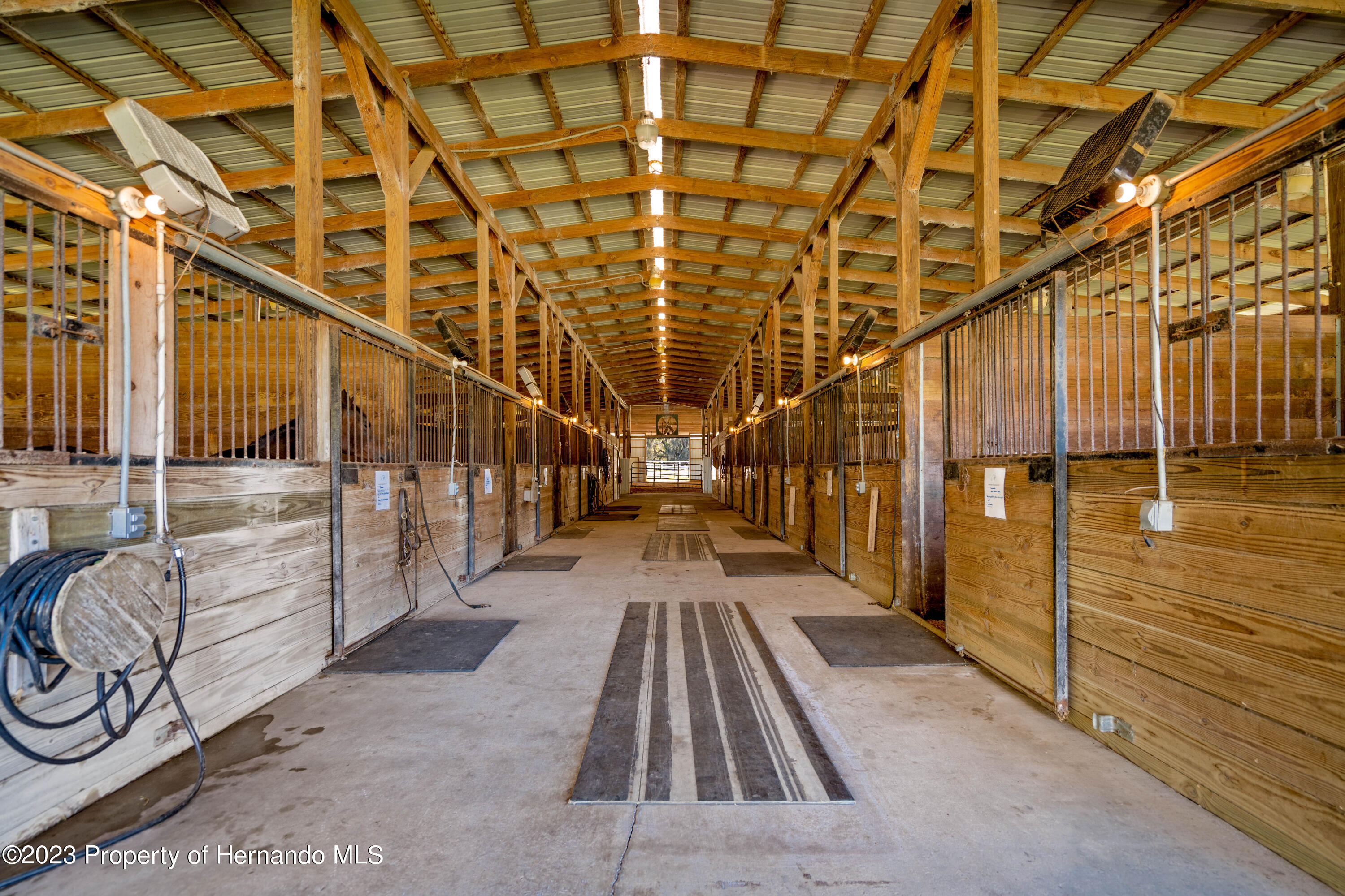 7050 Quarterhorse Lane, Brooksville, Florida image 36