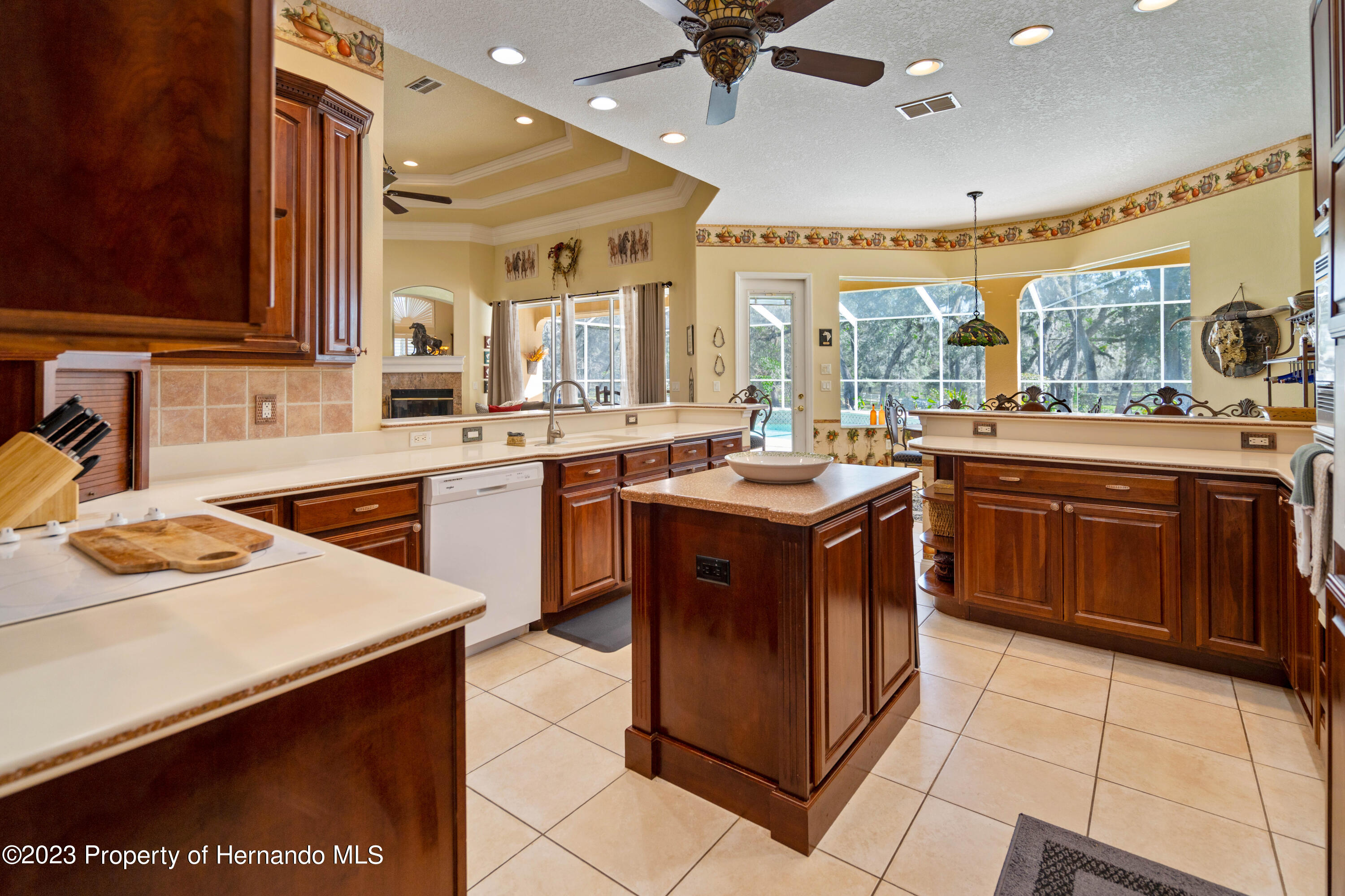 7050 Quarterhorse Lane, Brooksville, Florida image 17