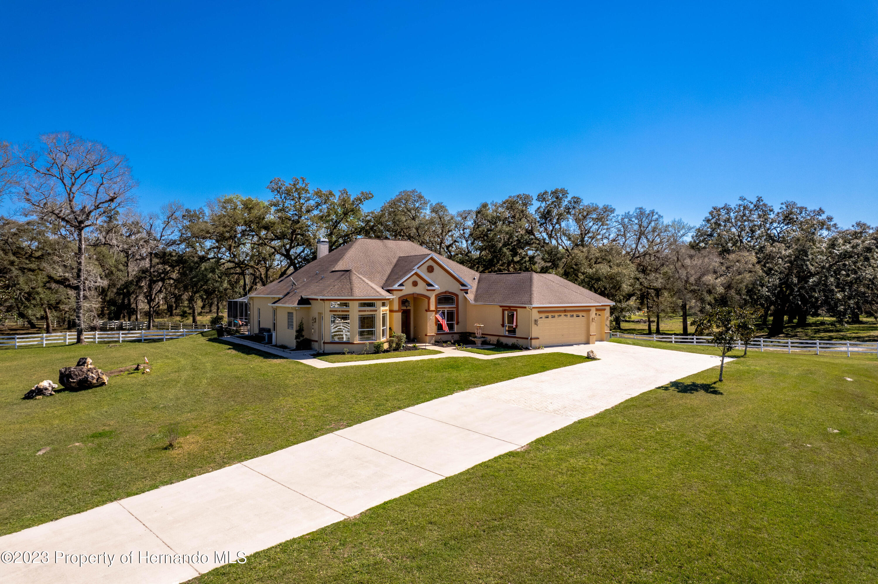 7050 Quarterhorse Lane, Brooksville, Florida image 1