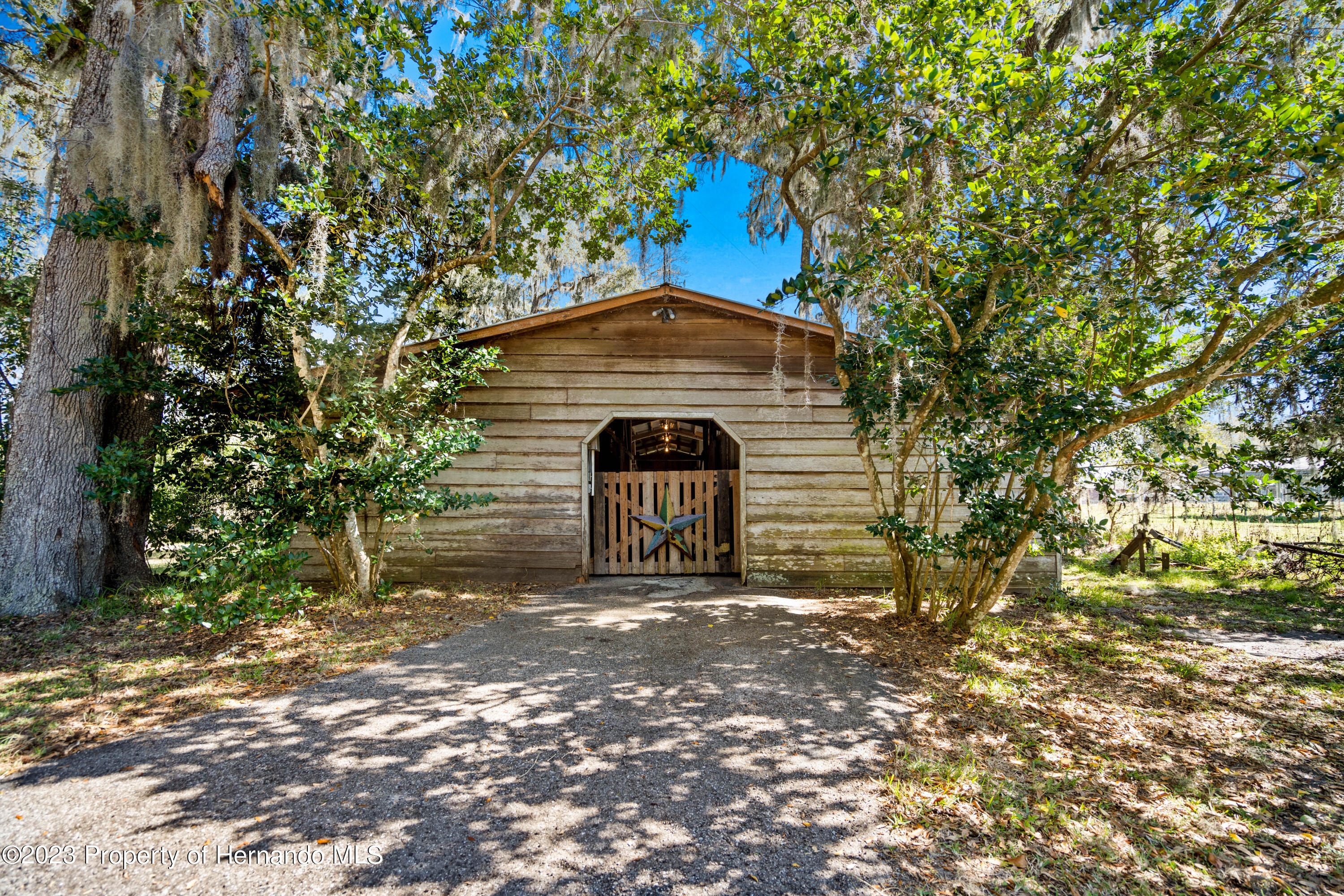 7050 Quarterhorse Lane, Brooksville, Florida image 11