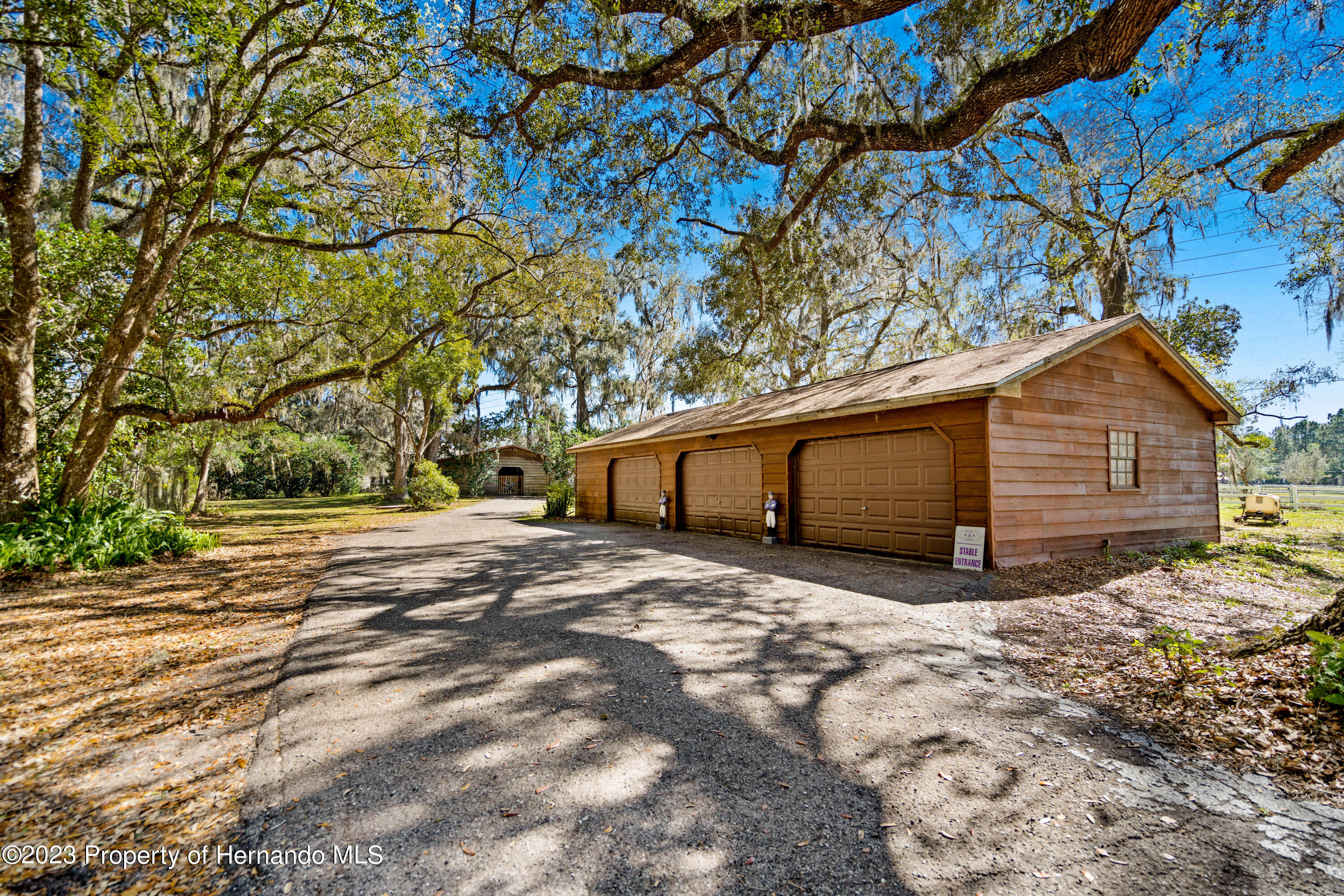 7050 Quarterhorse Lane, Brooksville, Florida image 9