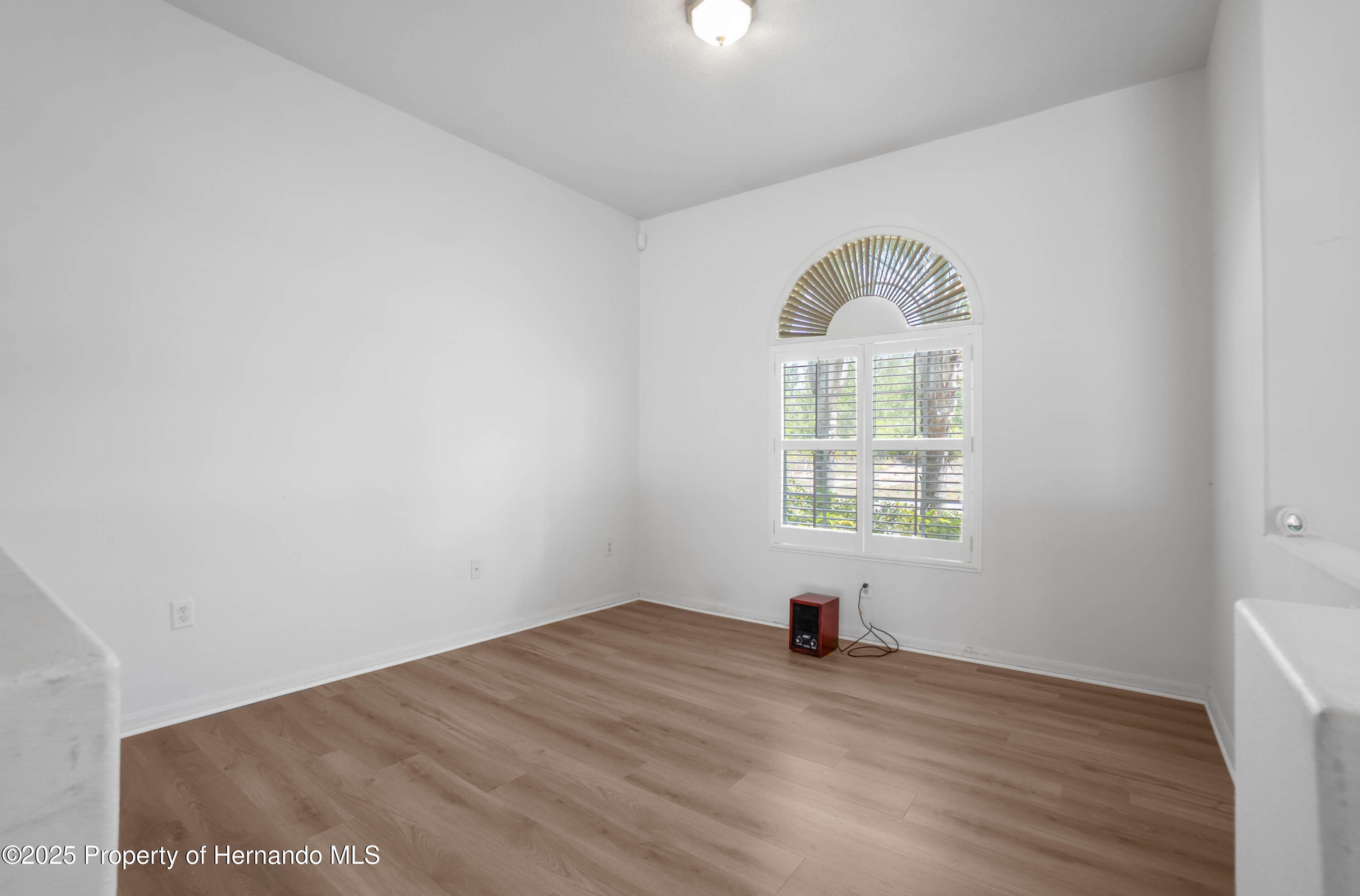 7285 Nightwalker Road, Weeki Wachee, Florida image 7