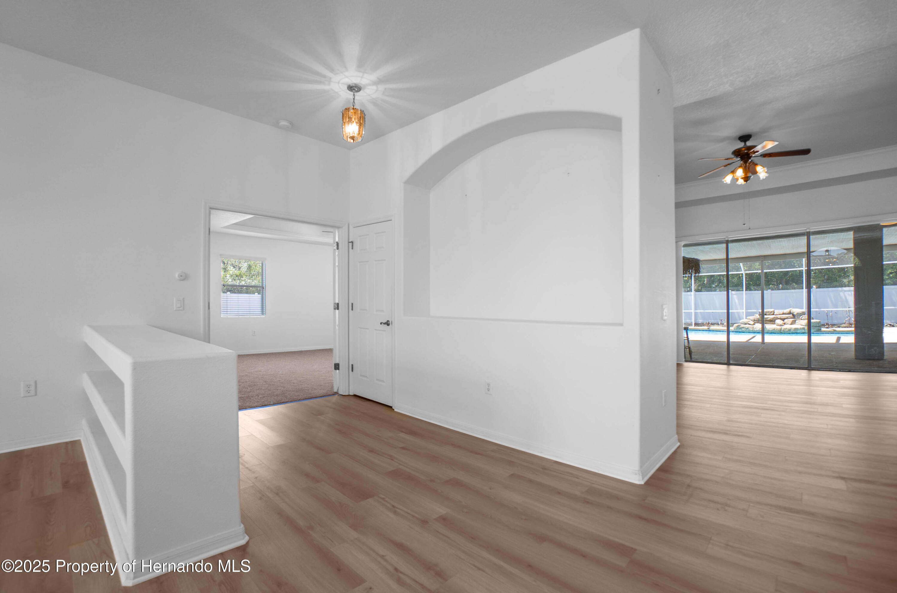 7285 Nightwalker Road, Weeki Wachee, Florida image 9