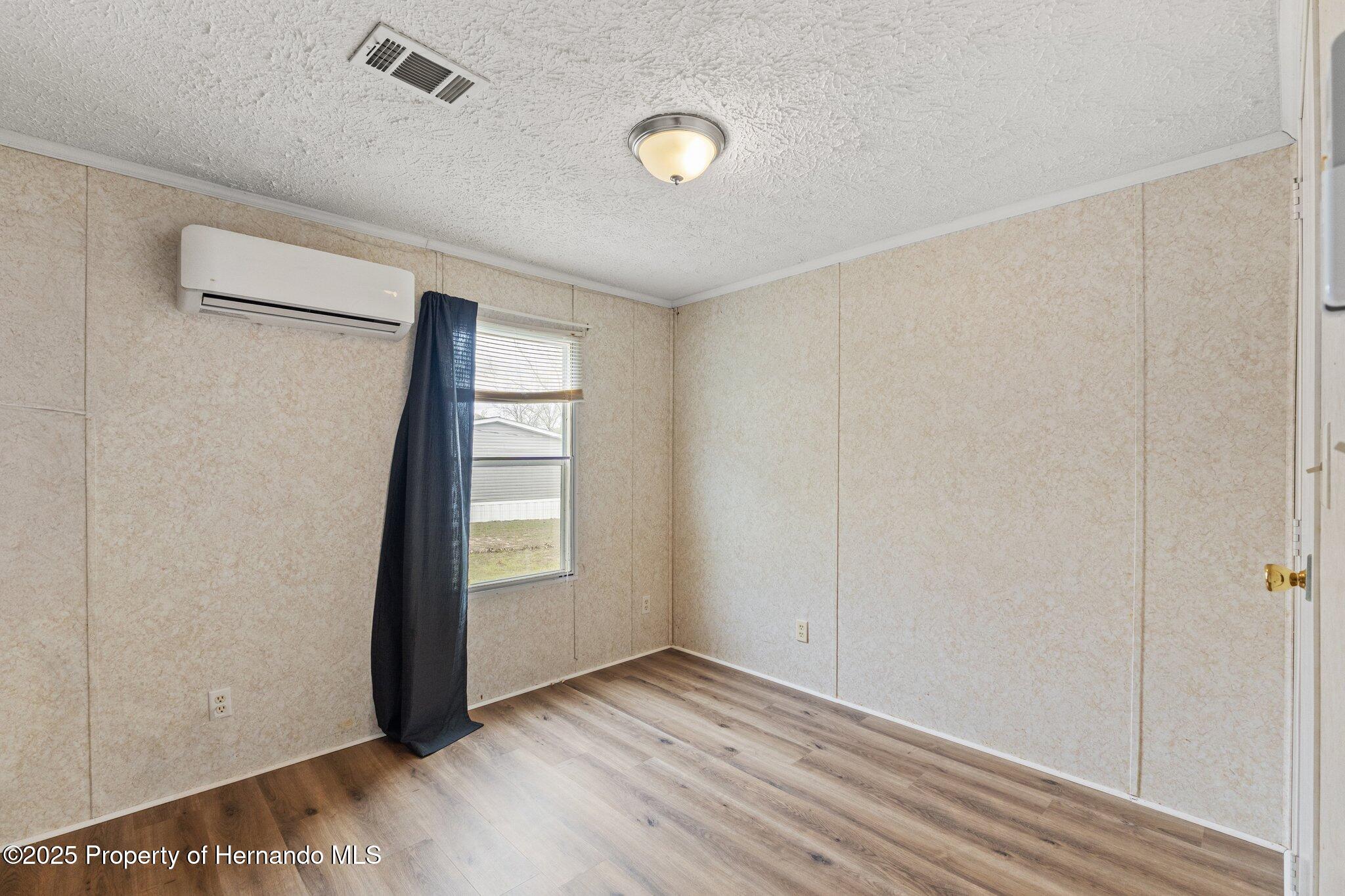 16119 Naples Street, Brooksville, Florida image 25