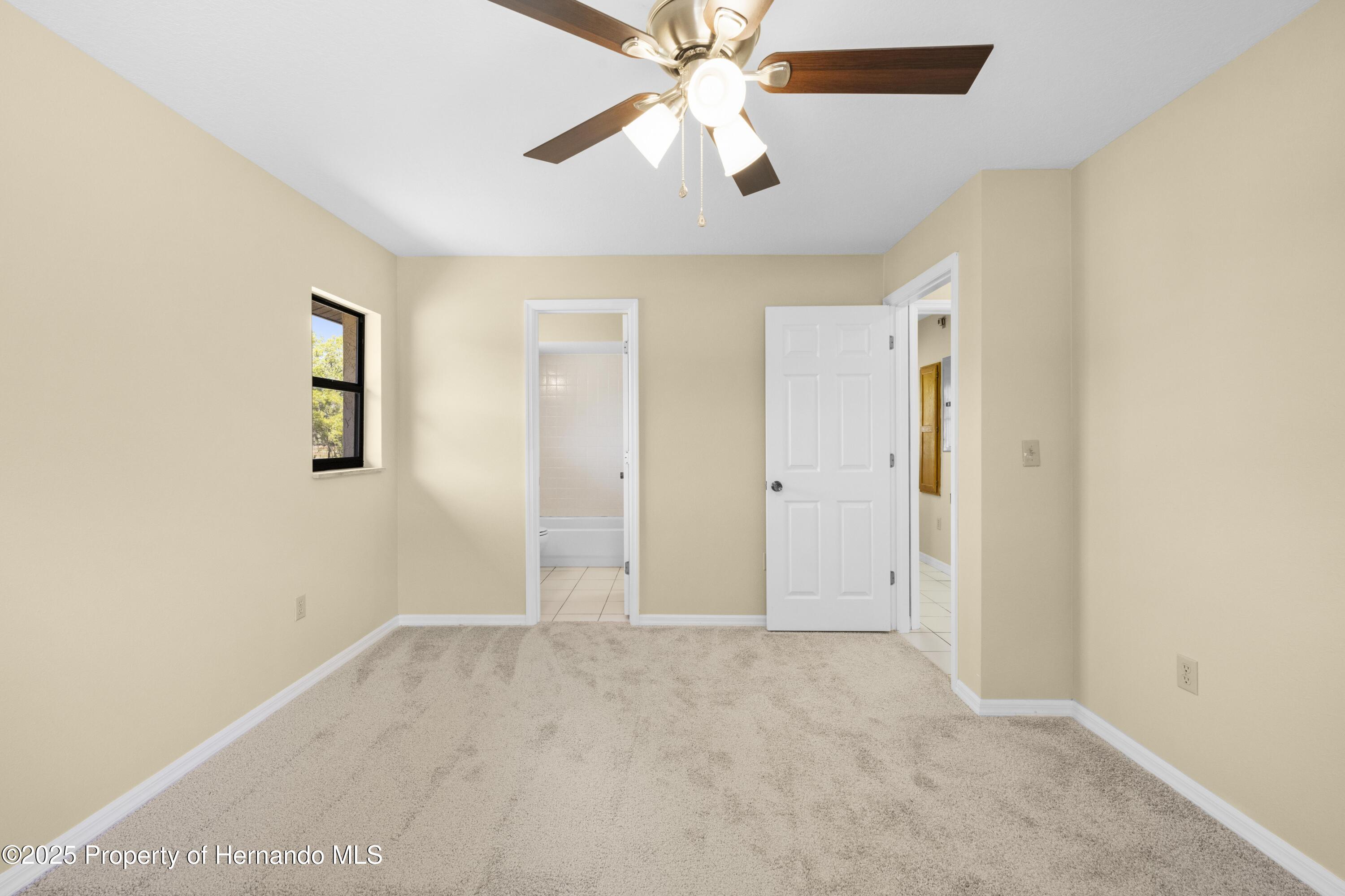 28089 Old Trilby Road, Brooksville, Florida image 32