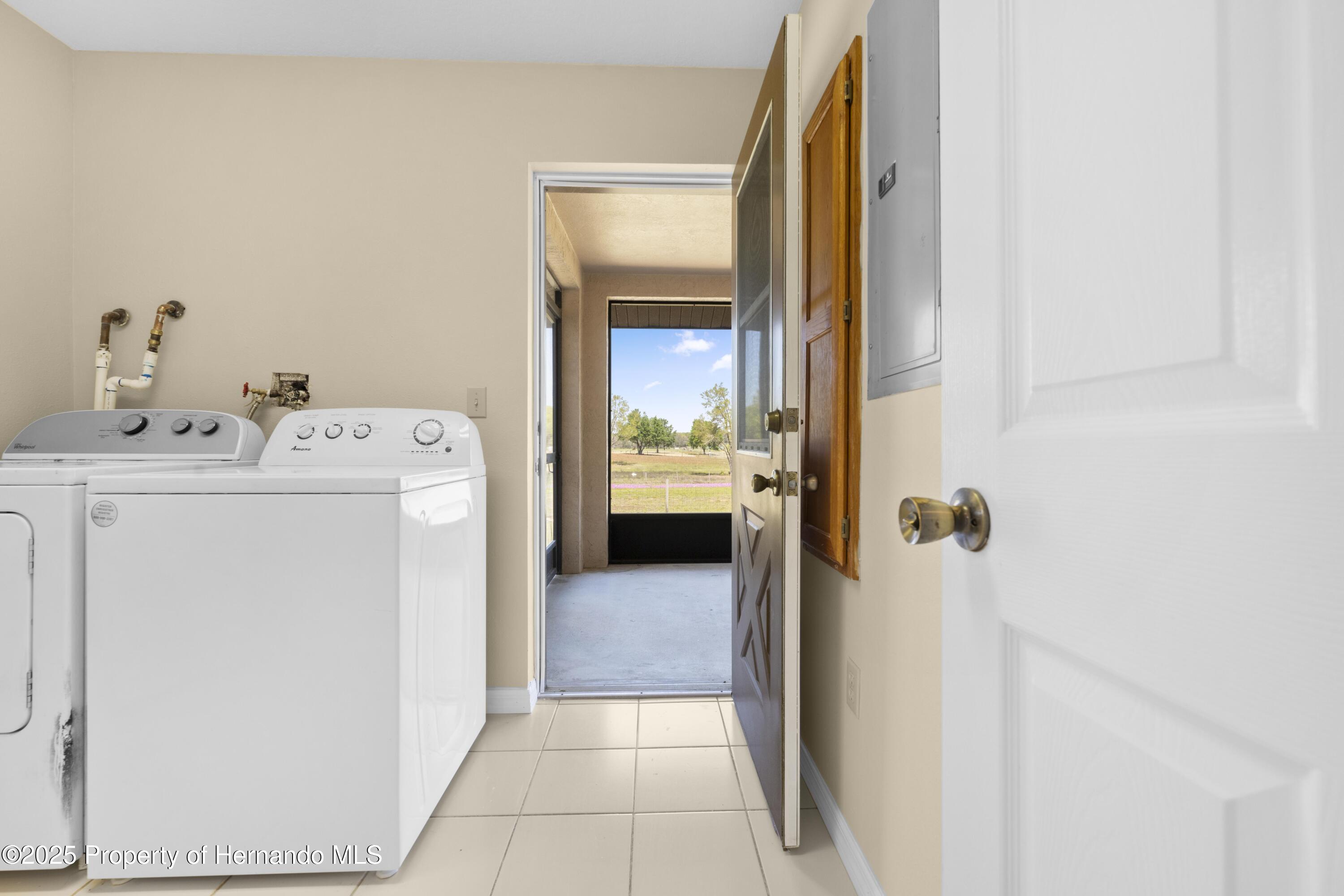 28089 Old Trilby Road, Brooksville, Florida image 37