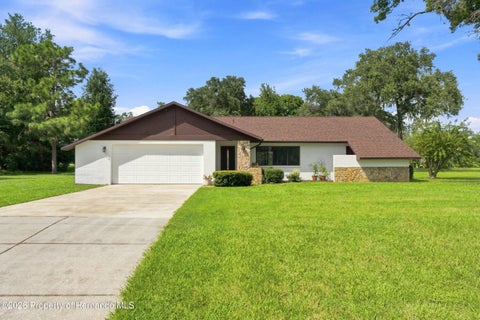 Homes For Sale - 15125 Willowood Lane<br/> Spring Hill, FL 34604
