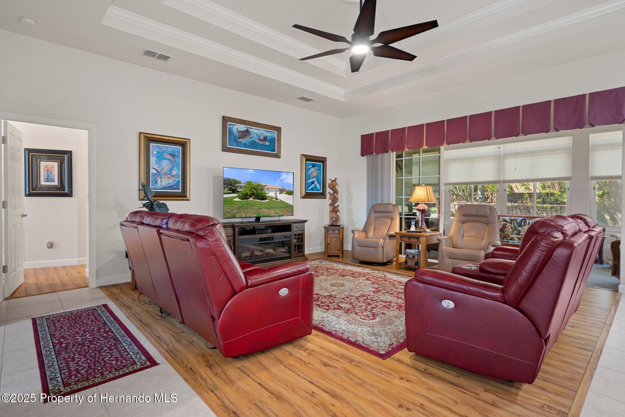 2375 Fairskies Drive, Spring Hill, Florida image 10