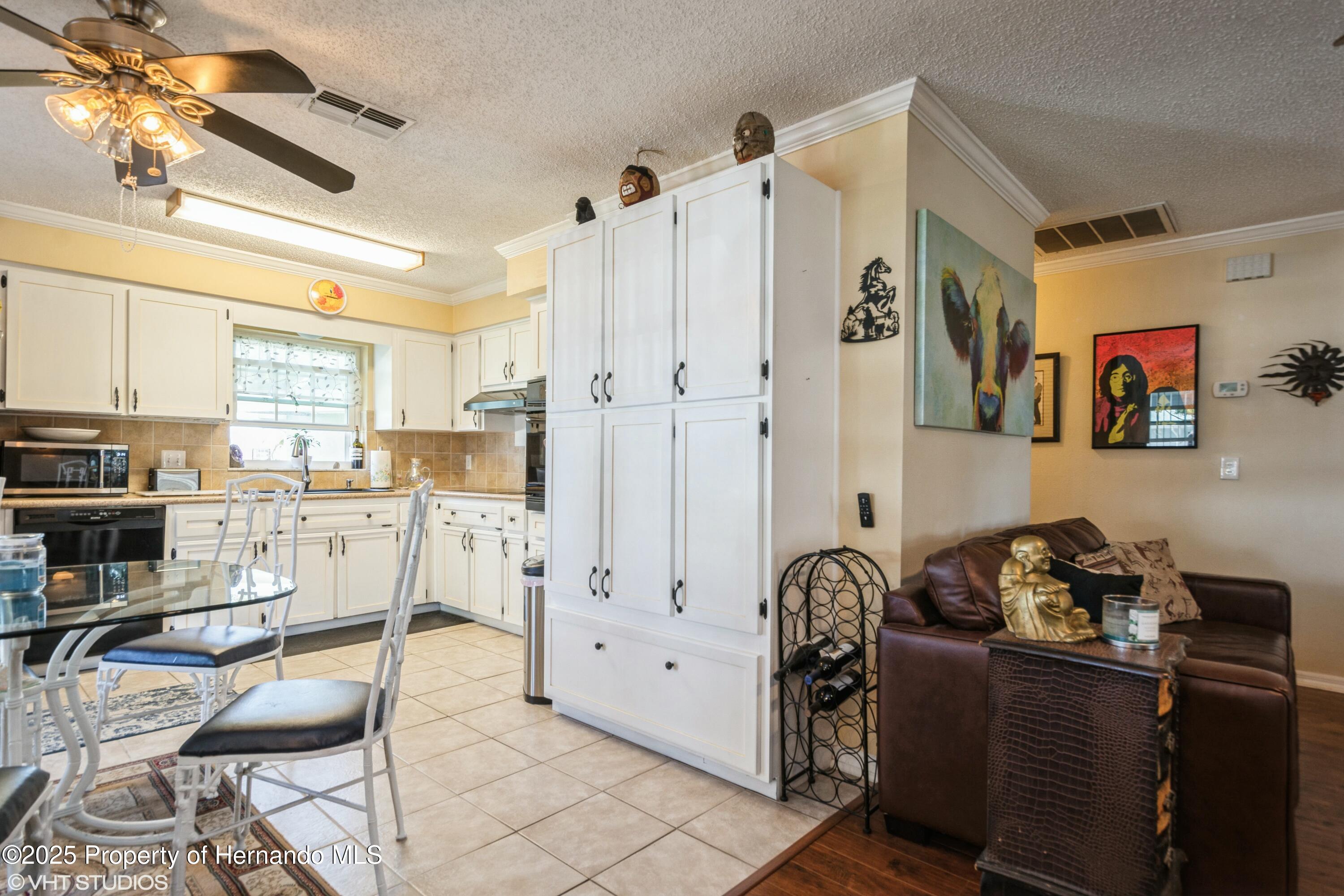 6710 Devonshire Lane, New Port Richey, Florida image 17