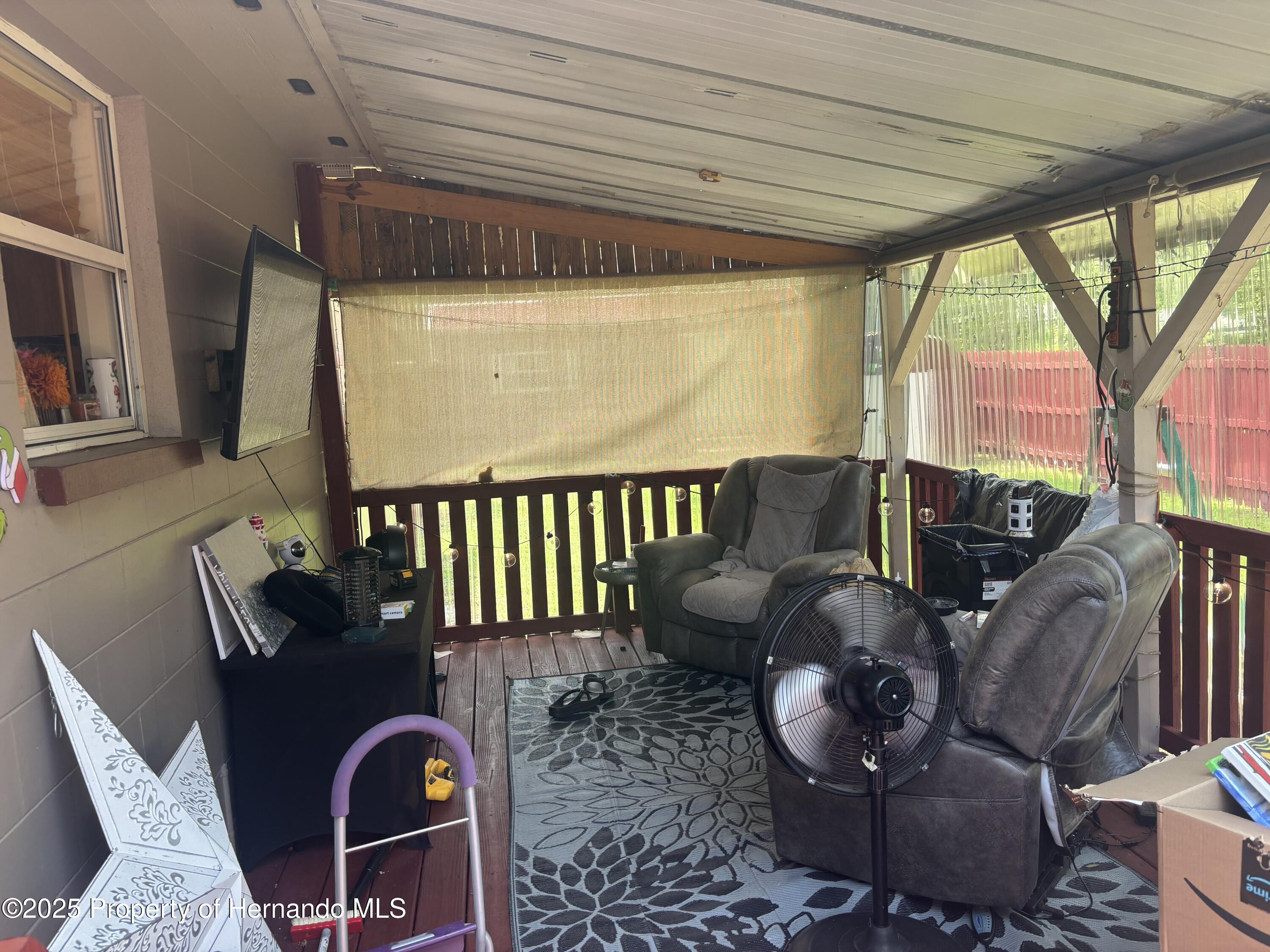 717 Whiteway Drive, Brooksville, Florida image 25