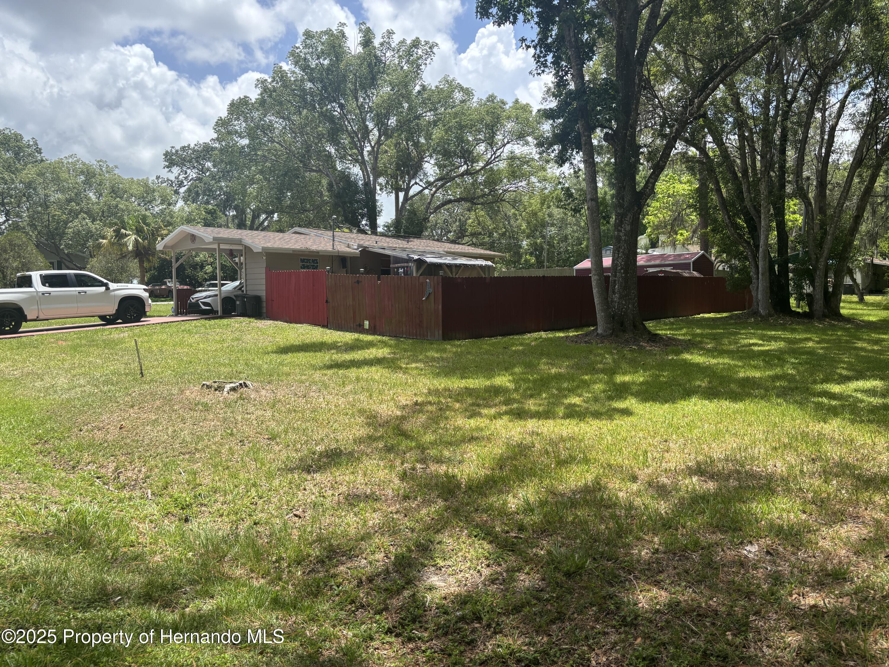 717 Whiteway Drive, Brooksville, Florida image 27