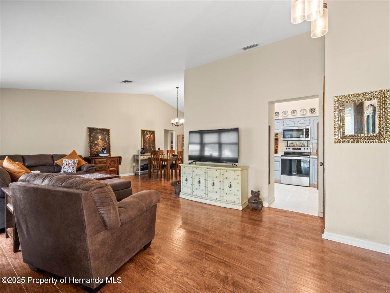 24104 Peppermill Drive, Brooksville, Florida image 8