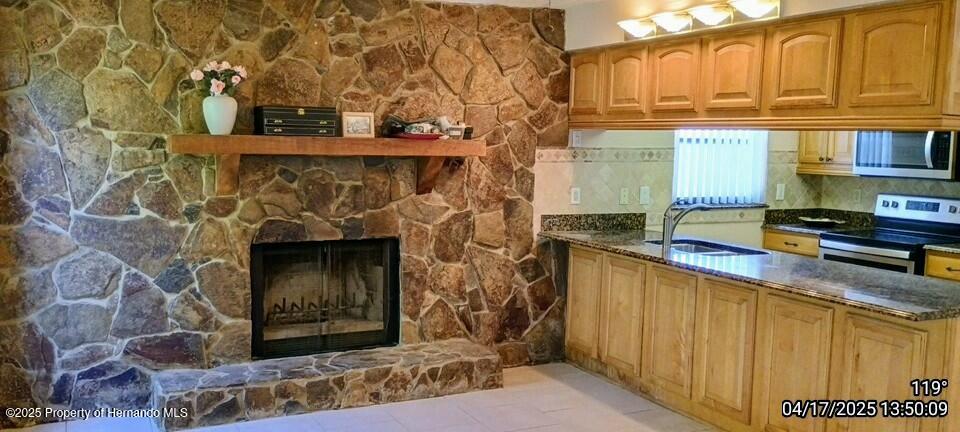 12437 Drayton Drive, Spring Hill, Florida image 18