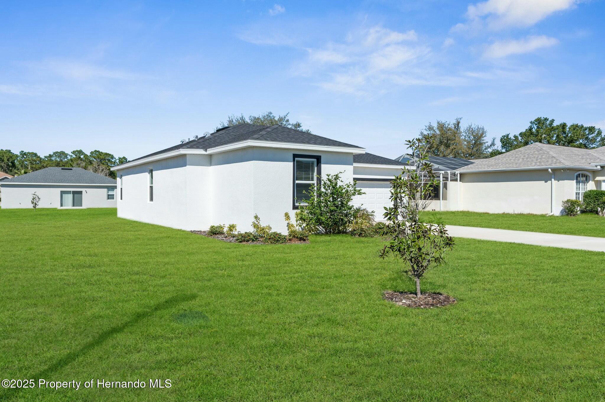 8338 Maybelle Drive, Weeki Wachee, Florida image 36