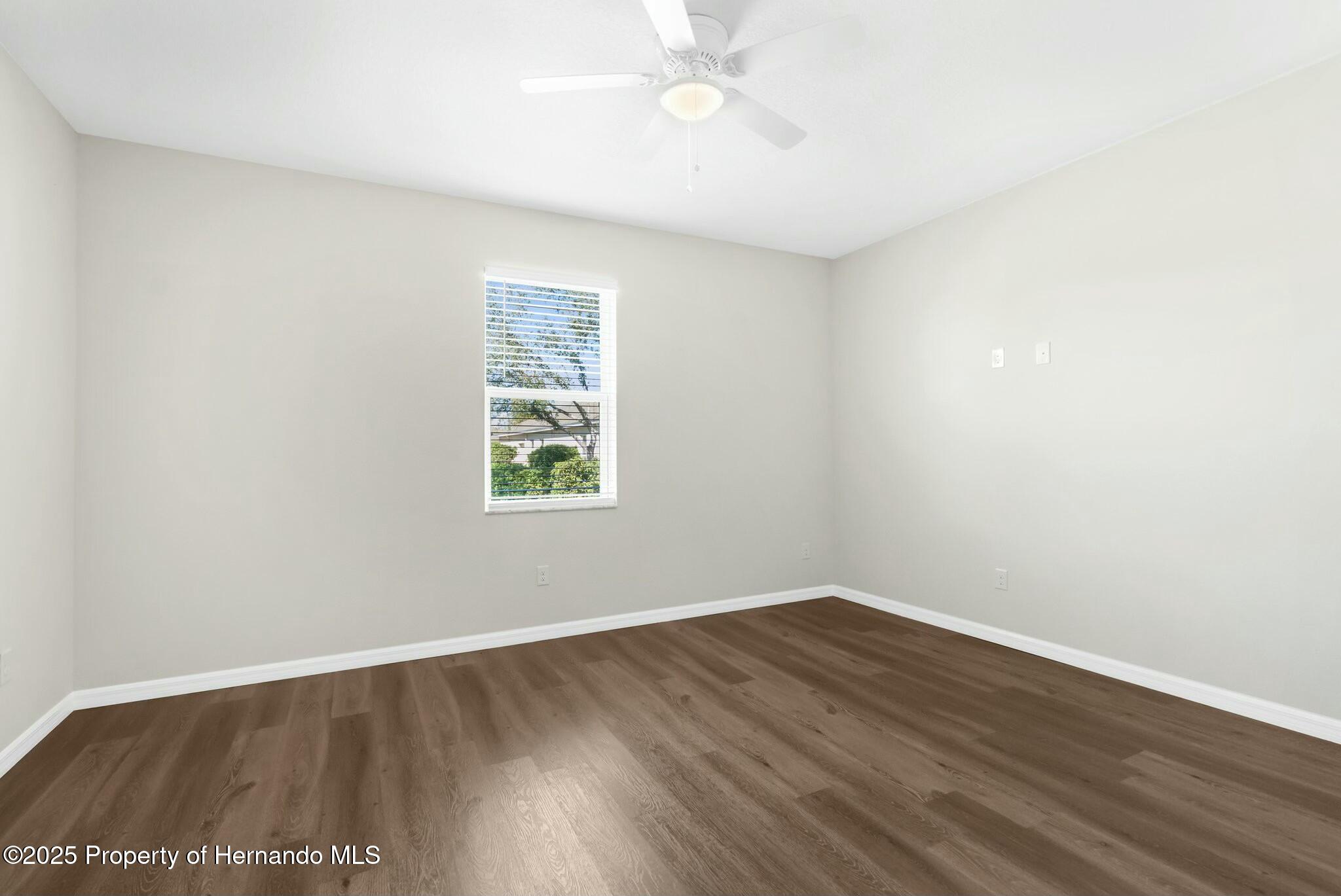 8338 Maybelle Drive, Weeki Wachee, Florida image 20