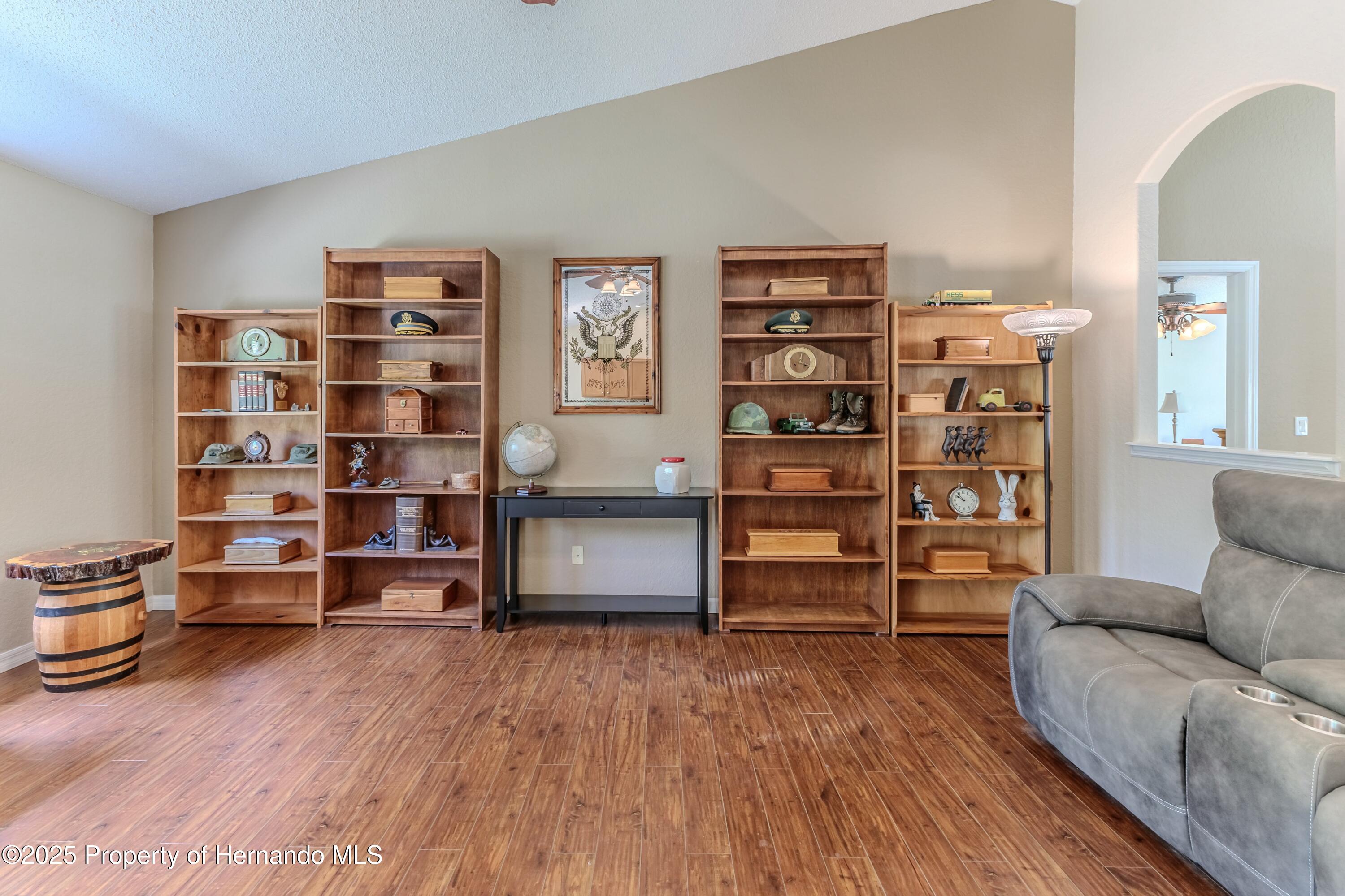 11437 Tinamou Avenue, Weeki Wachee, Florida image 23