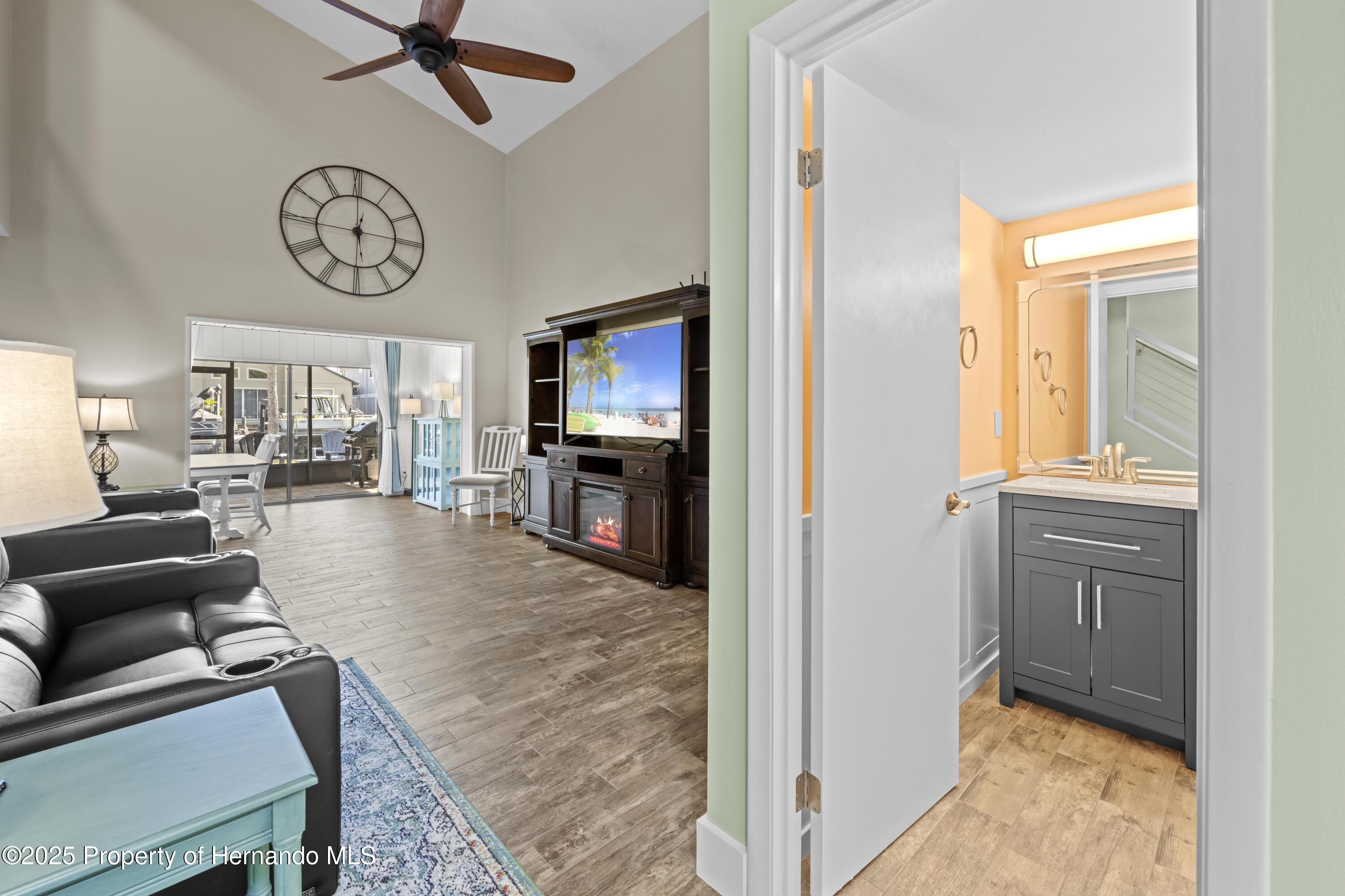 11436 W Clubview Drive, Homosassa, Florida image 11