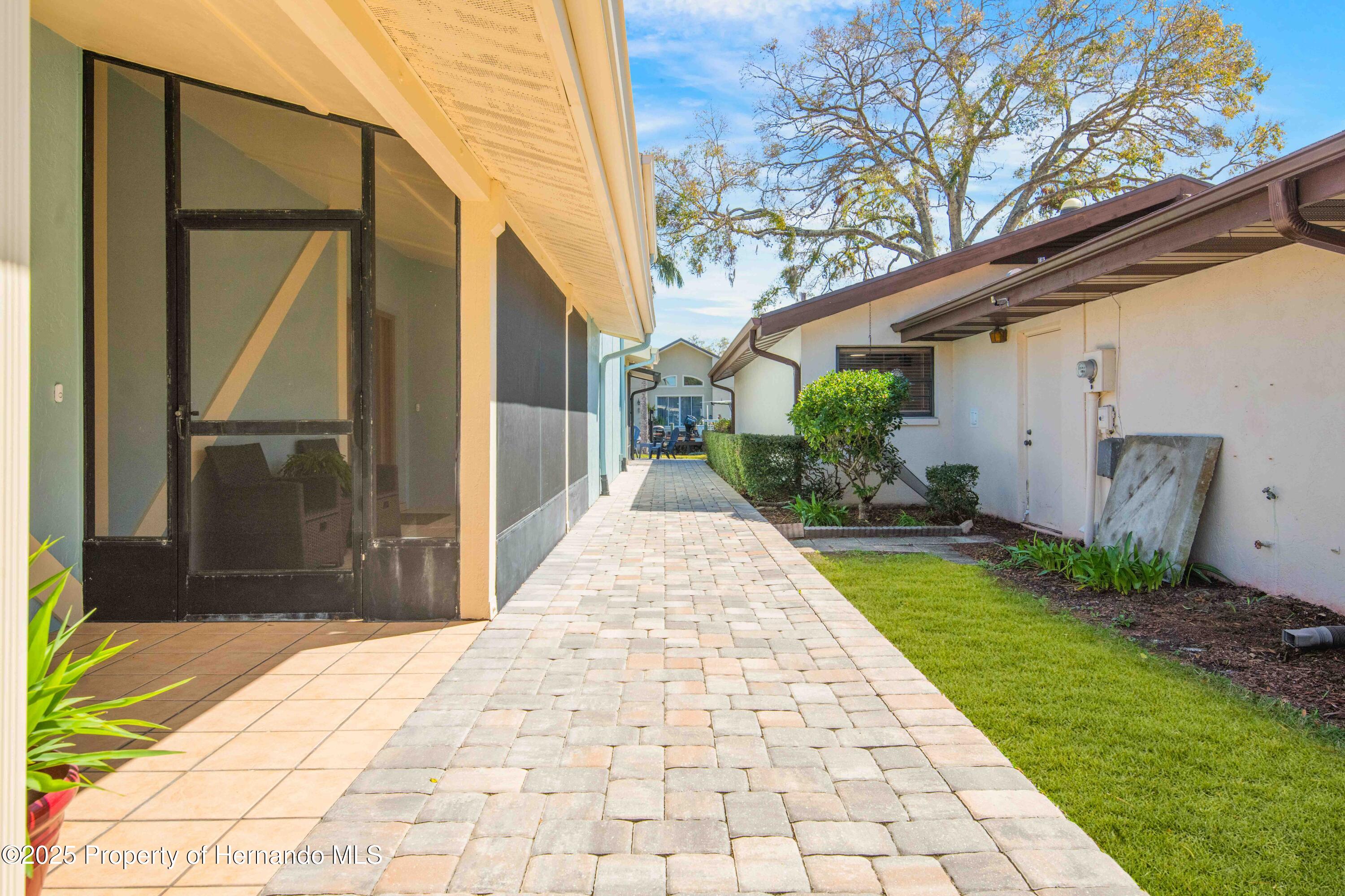 11436 W Clubview Drive, Homosassa, Florida image 6