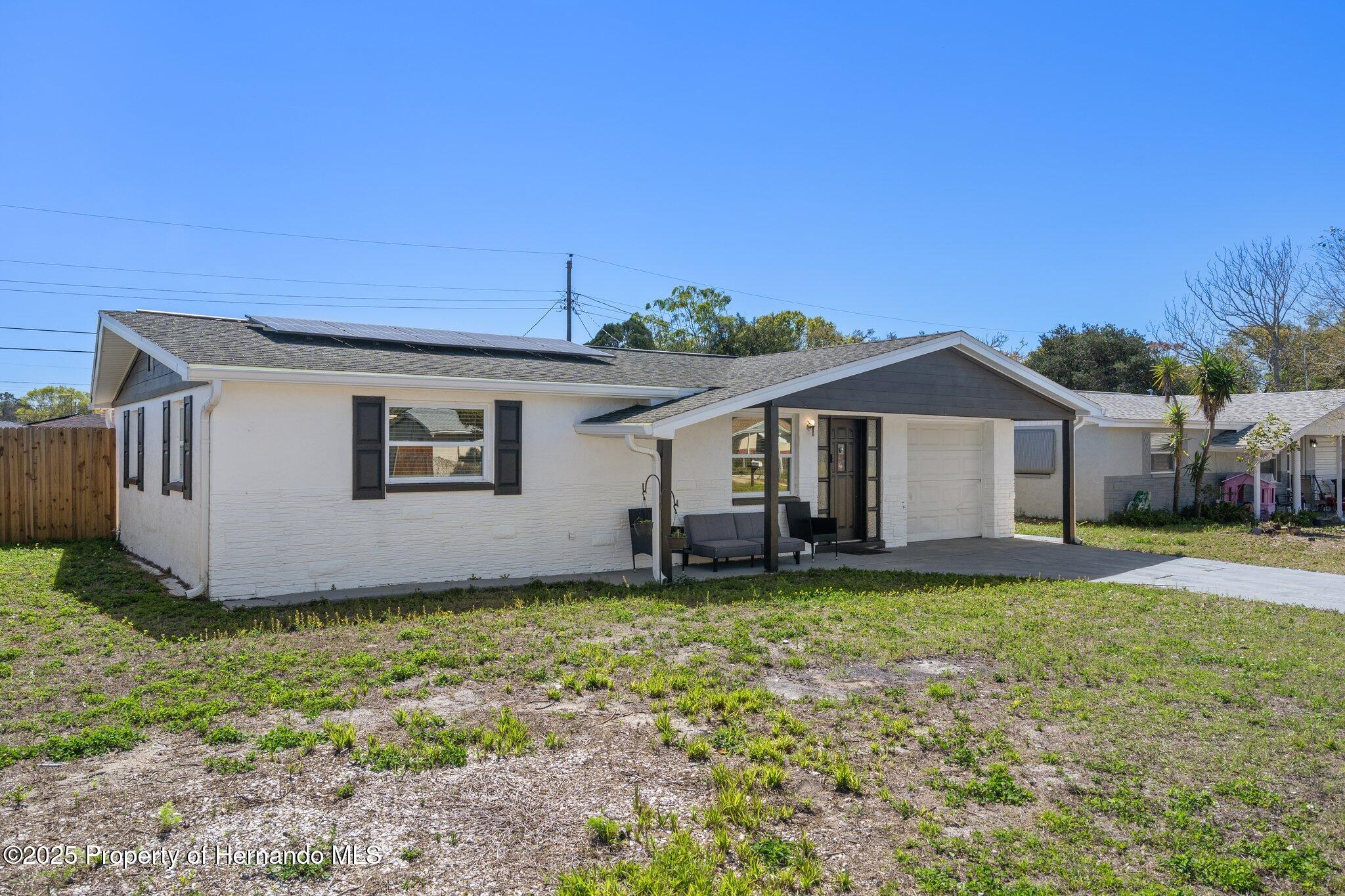 4750 Foothill Drive, Holiday, Florida image 3