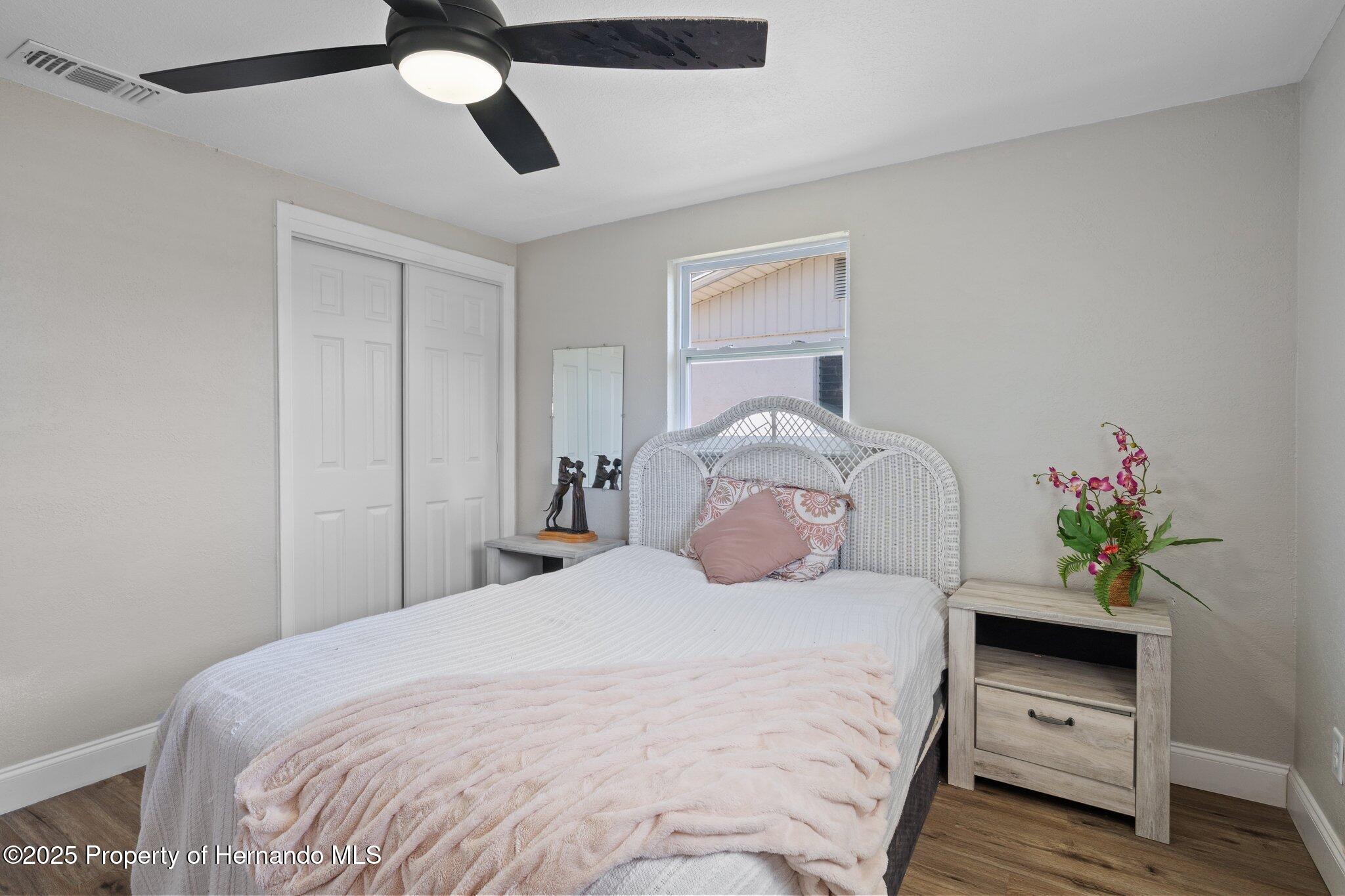4750 Foothill Drive, Holiday, Florida image 16