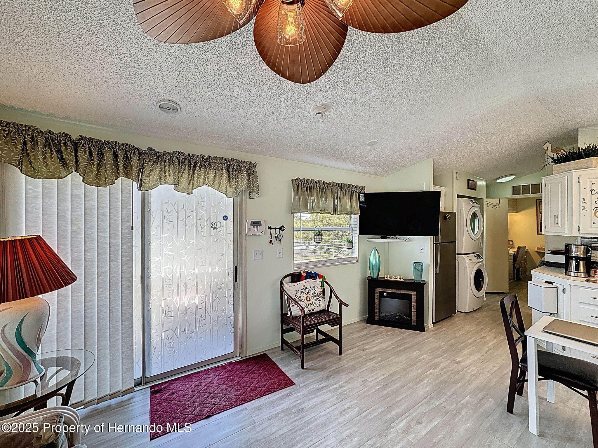 9482 Gray Fox Dr, Weeki Wachee, Florida image 6
