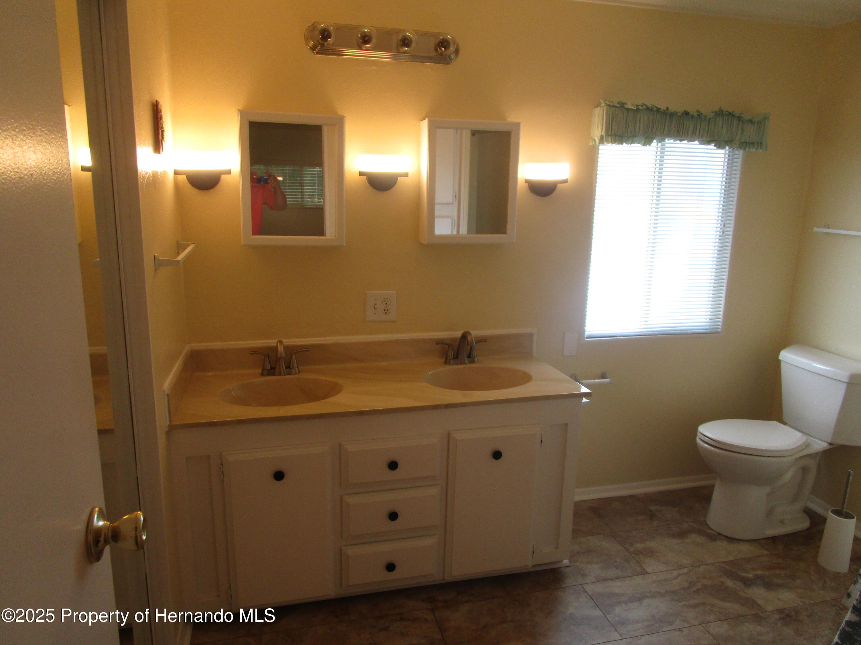 16221 Brookridge Boulevard, Brooksville, Florida image 18