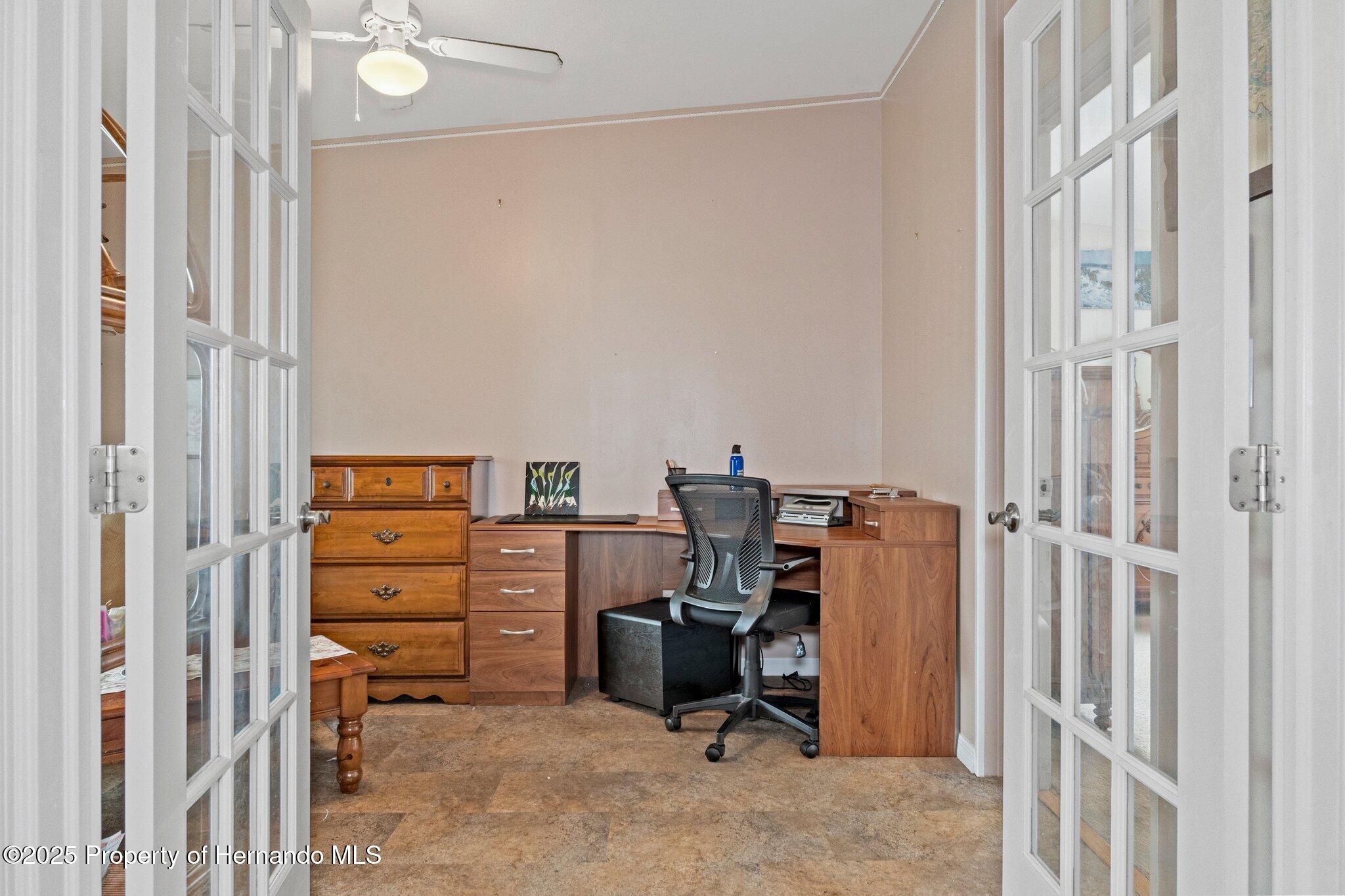 9155 Fontaine Drive, Brooksville, Florida image 7