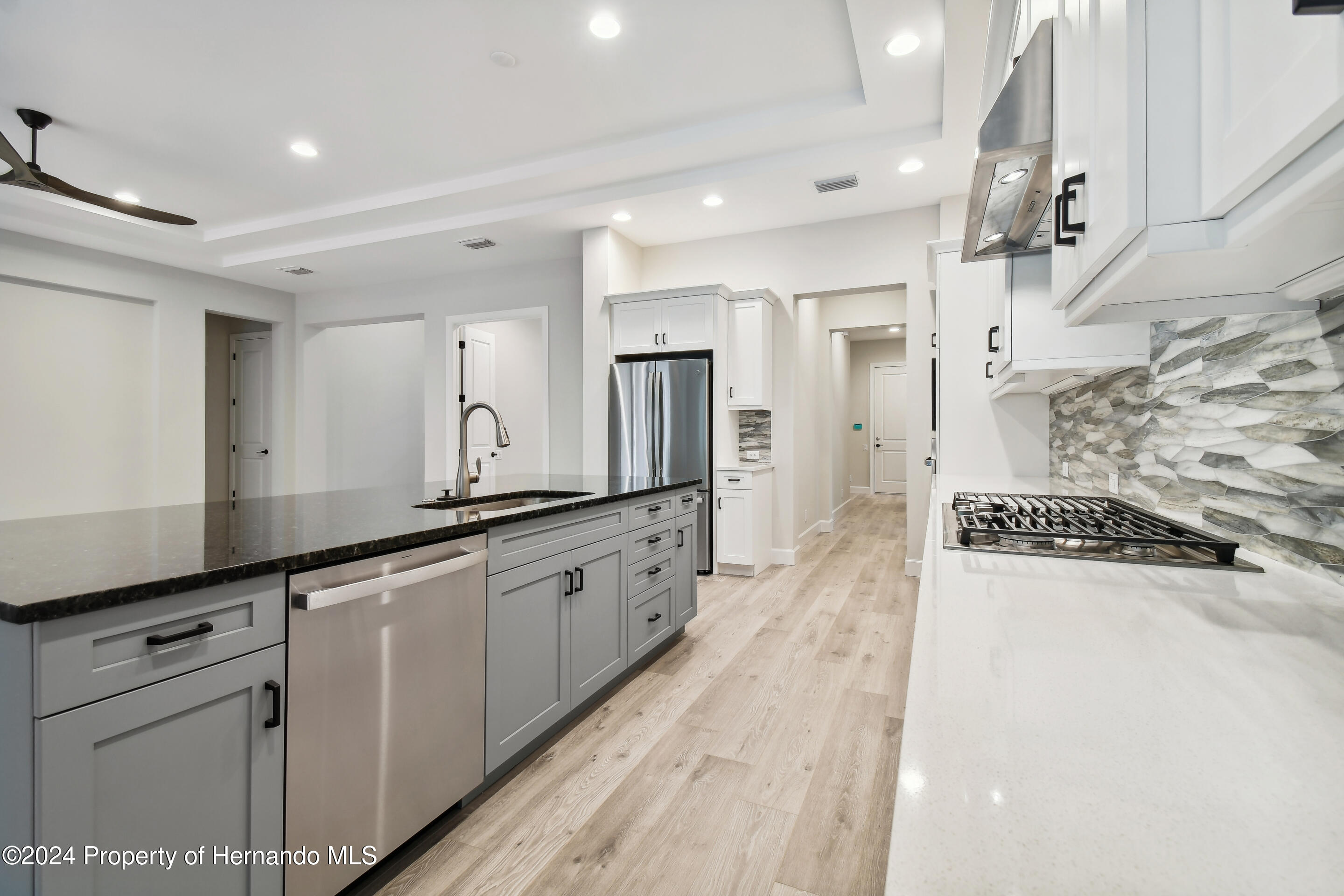 19411 Sheltered Hill Drive, Brooksville, Florida image 2