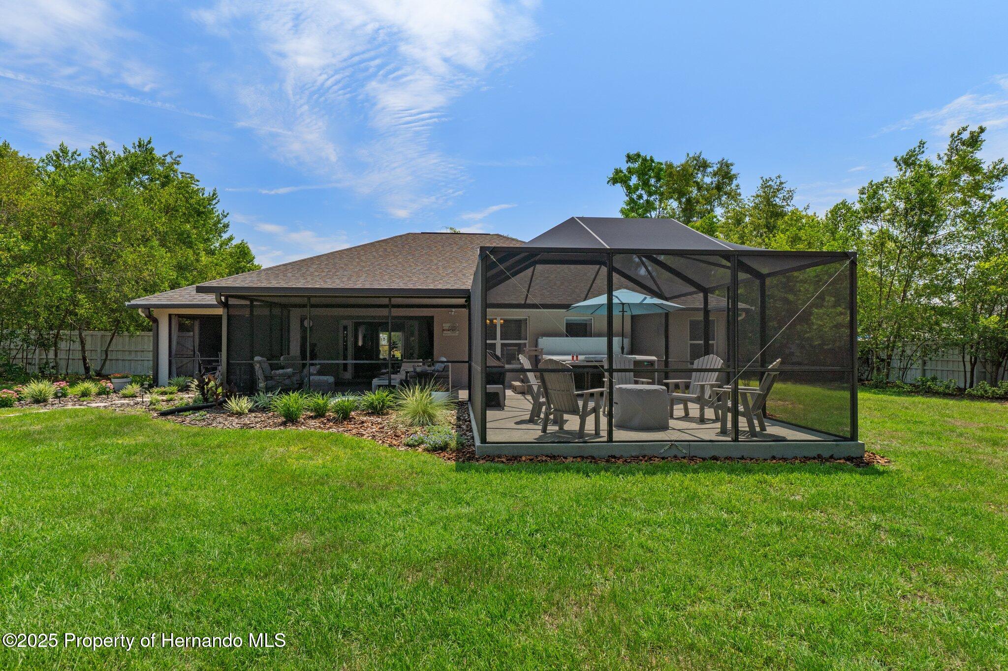 Brooksville, Florida 34604, United States, 3 Bedrooms Bedrooms, ,2 BathroomsBathrooms,Residential,Pending,136565