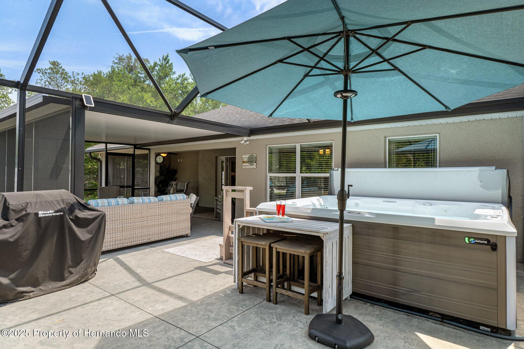 Brooksville, Florida 34604, United States, 3 Bedrooms Bedrooms, ,2 BathroomsBathrooms,Residential,Pending,136565