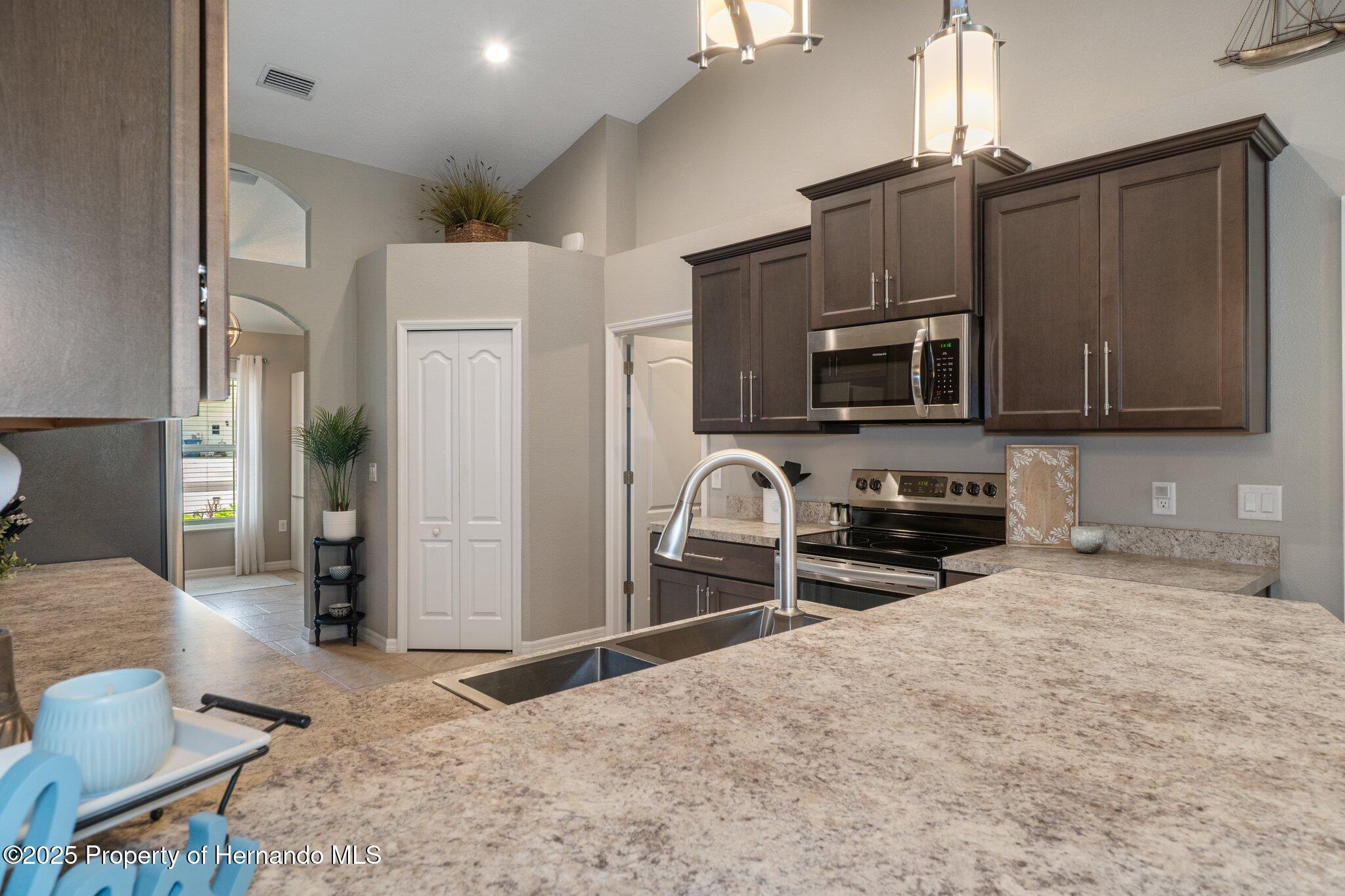 4009 Clear Spring Road, Brooksville, Florida image 17