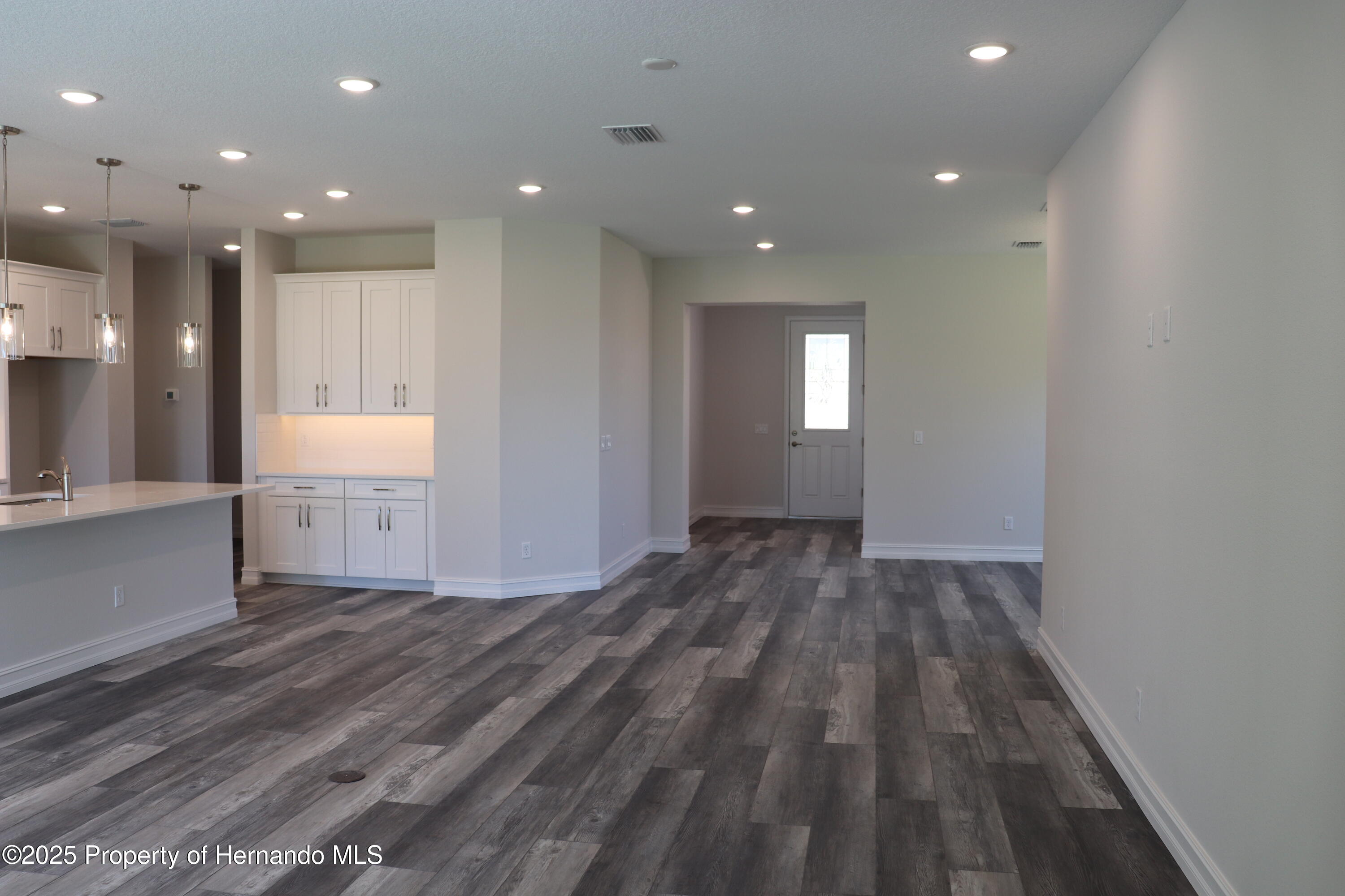 1032 E Allegrie Drive, Beverly Hills, Florida image 13