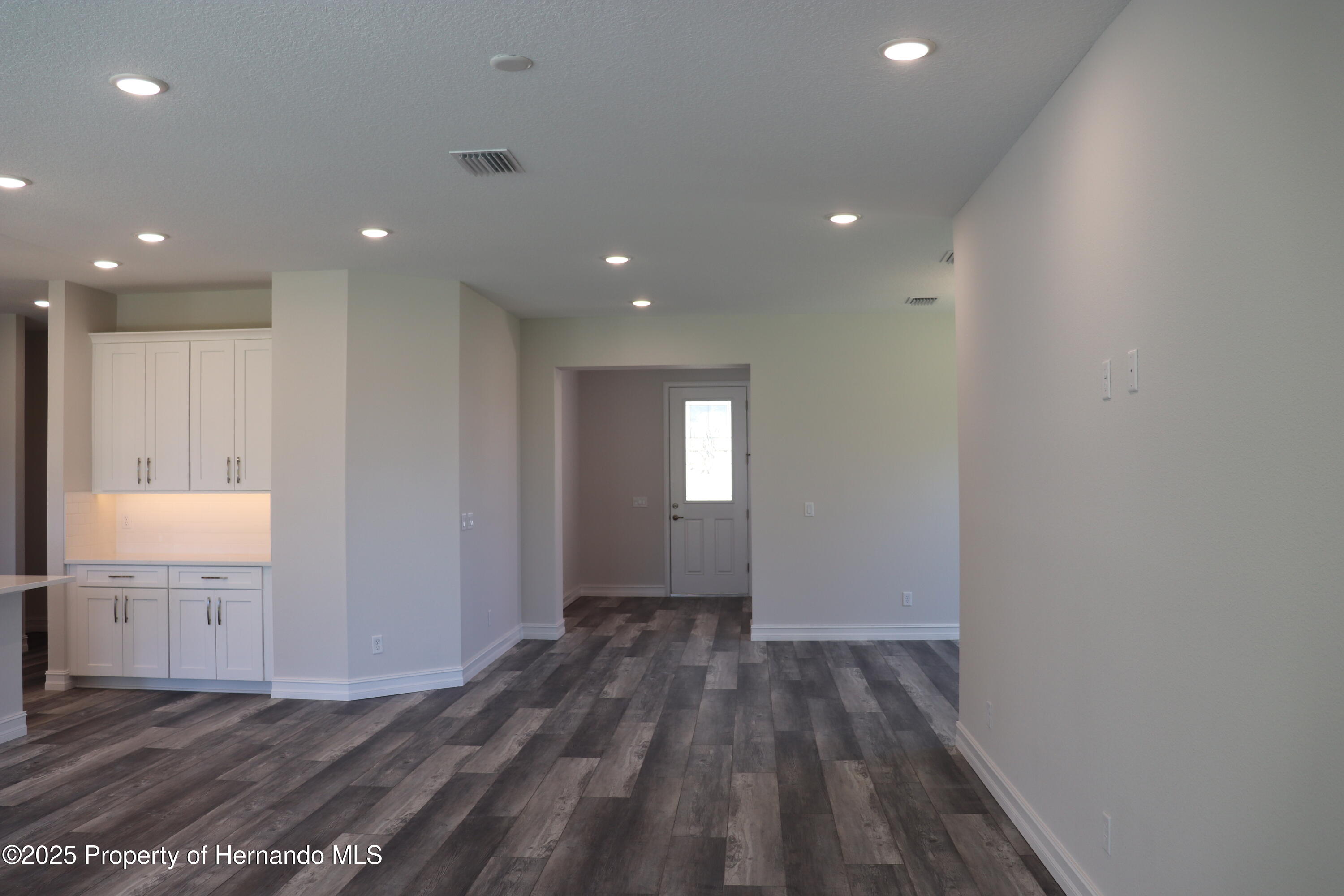 1032 E Allegrie Drive, Beverly Hills, Florida image 12