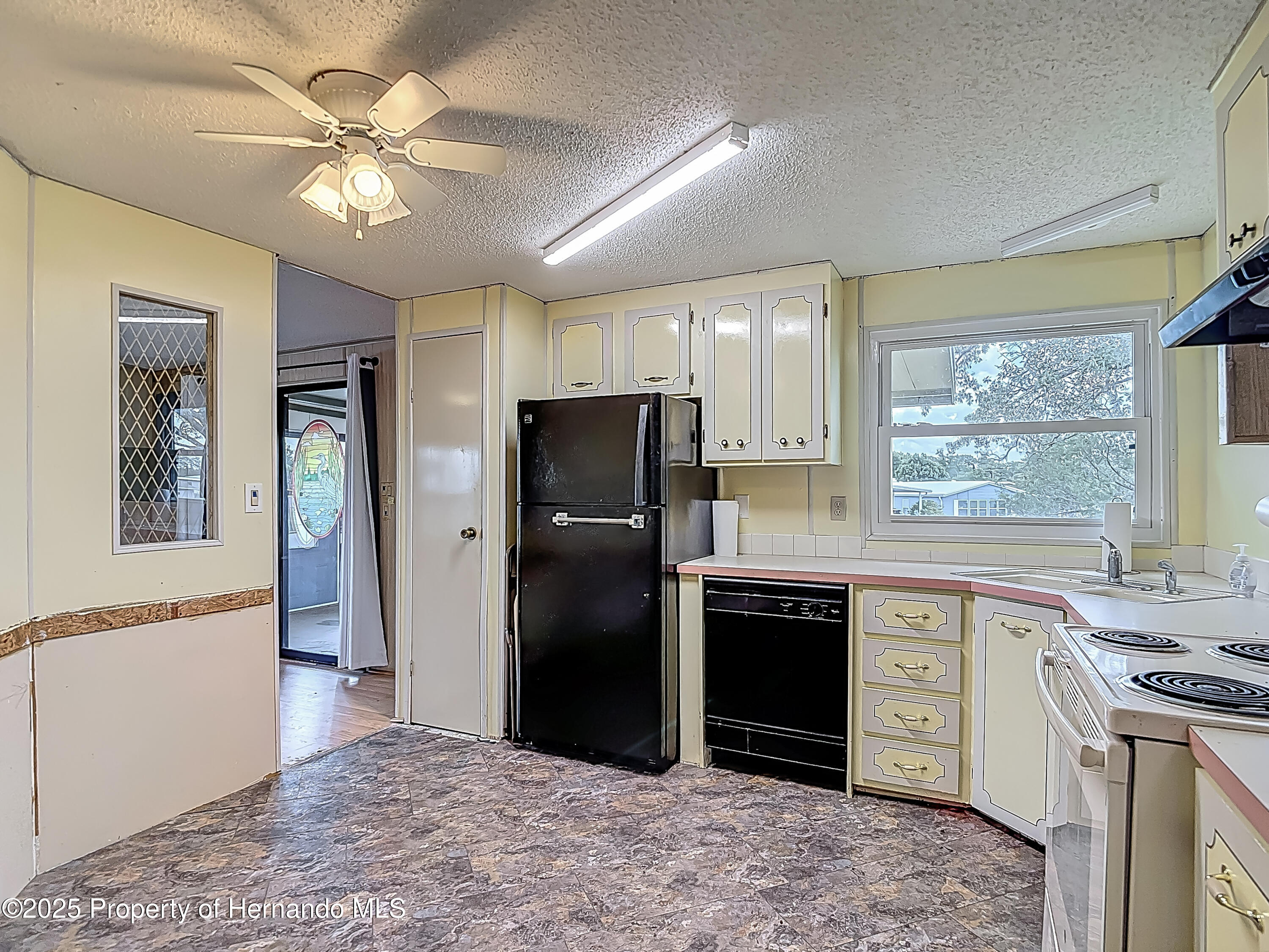 9259 Salvini Drive, Brooksville, Florida image 16
