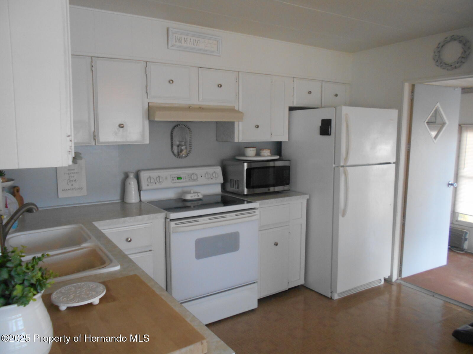 9006 Central Avenue, Brooksville, Florida image 2