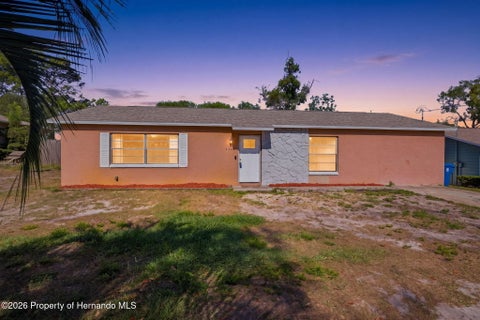 Homes For Sale - 3377 Montano Avenue<br/> Hernando County, Spring Hill, FL 34609