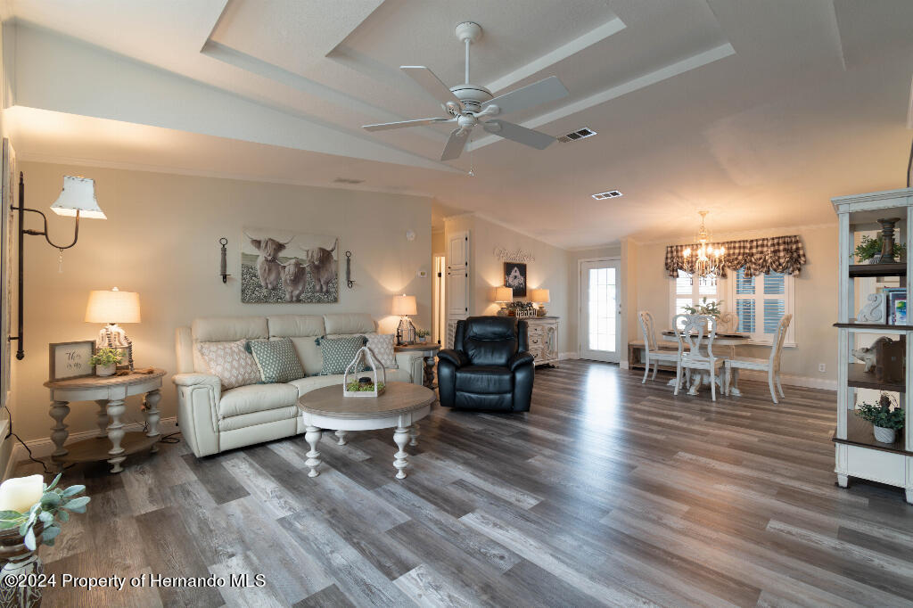 15922 Brookridge Boulevard, Brooksville, Florida image 4