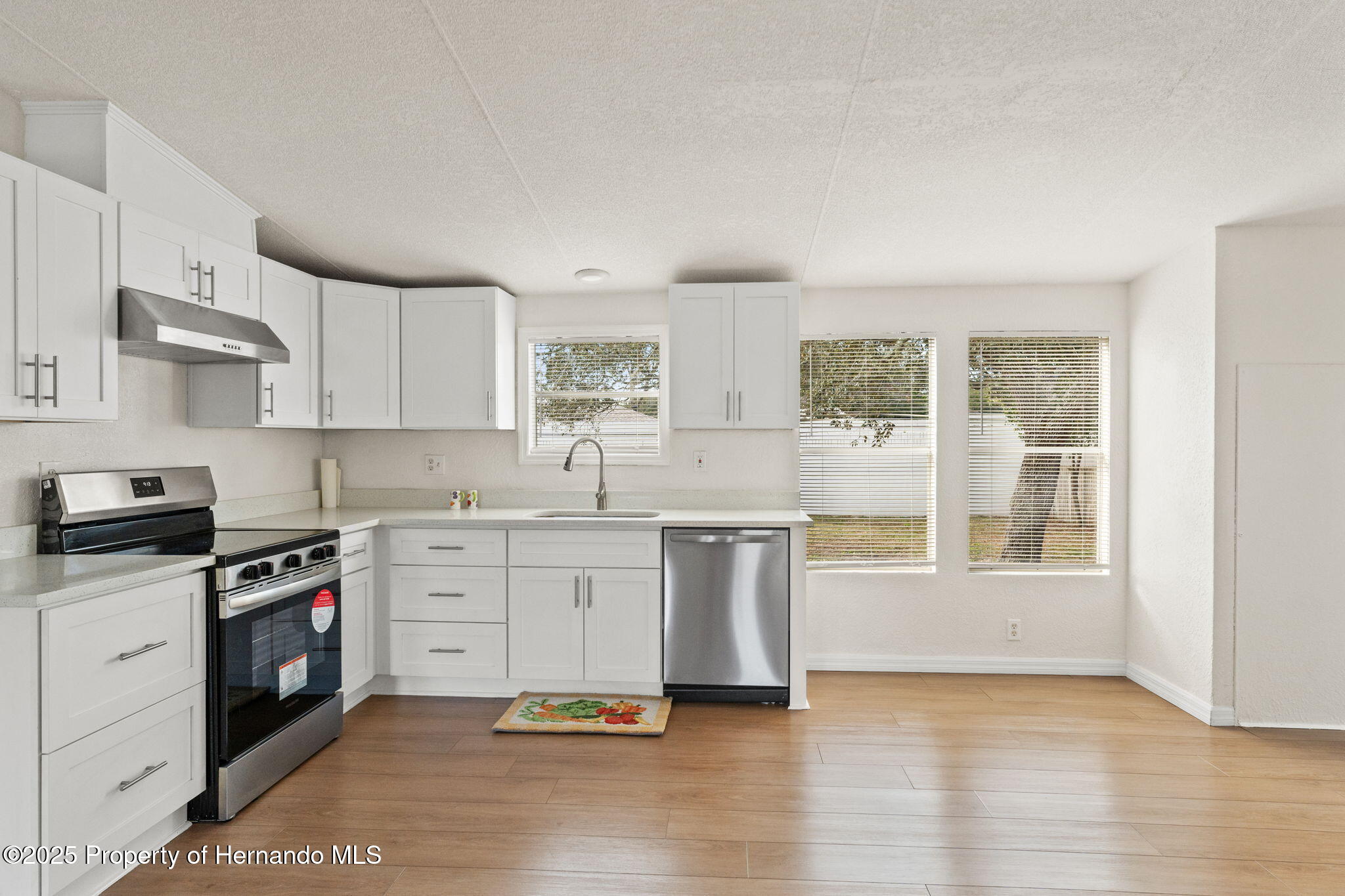 7504 Sealawn Drive, Spring Hill, Florida image 13