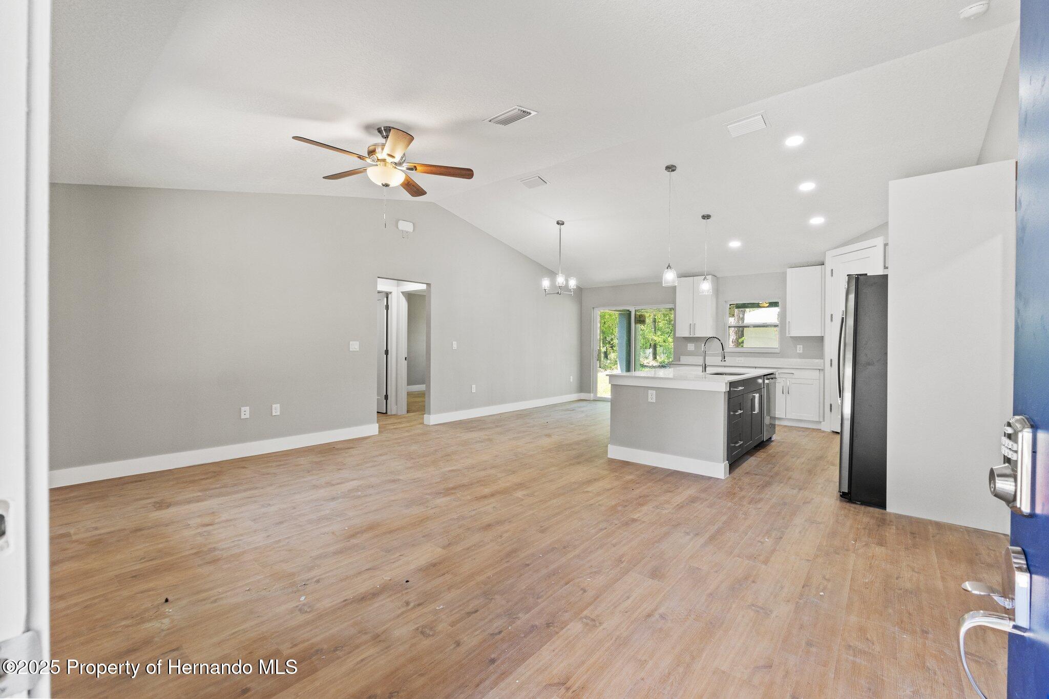 8792 N Sandree Drive, Dunnellon, Florida image 4