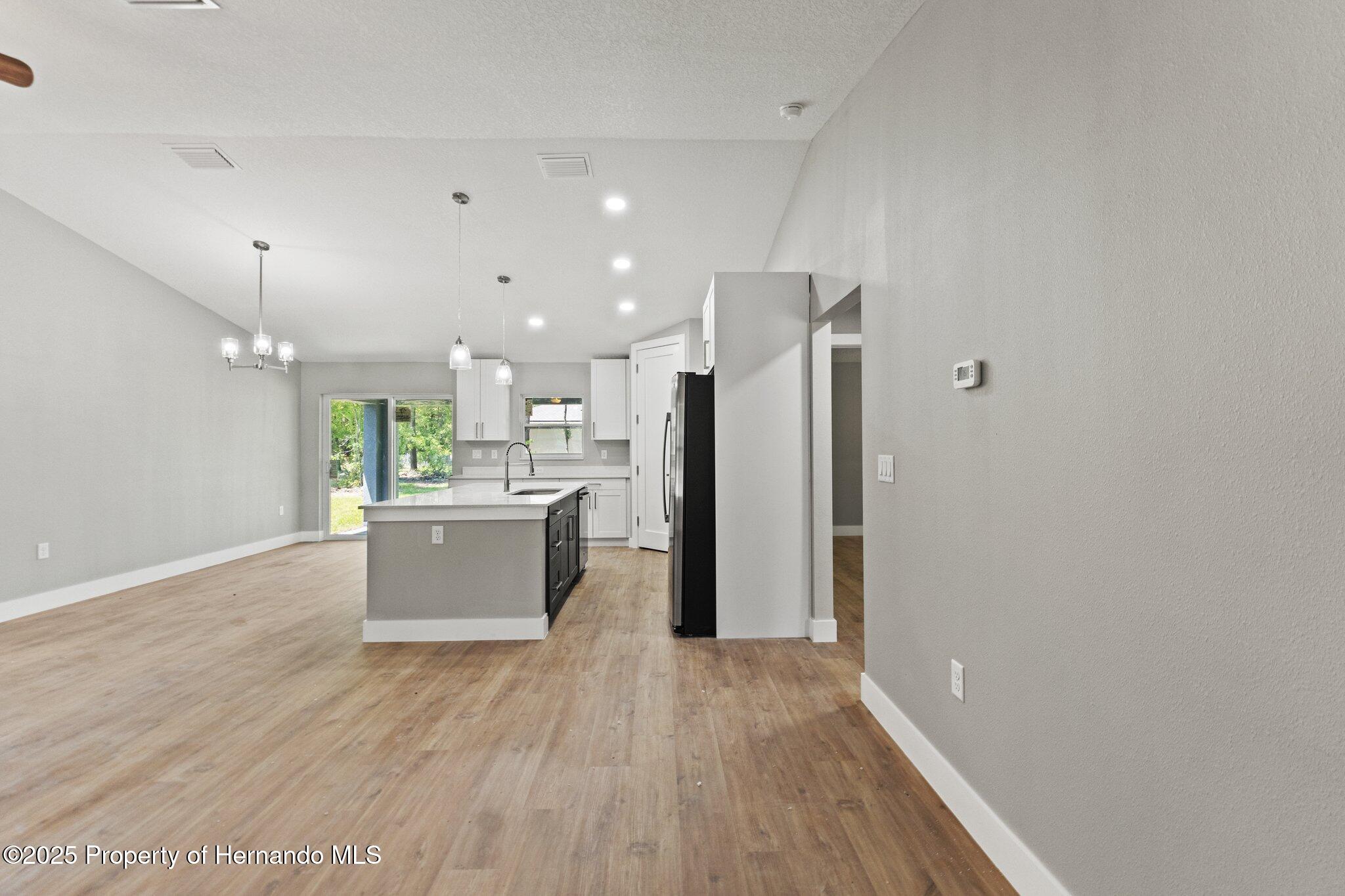 8792 N Sandree Drive, Dunnellon, Florida image 5