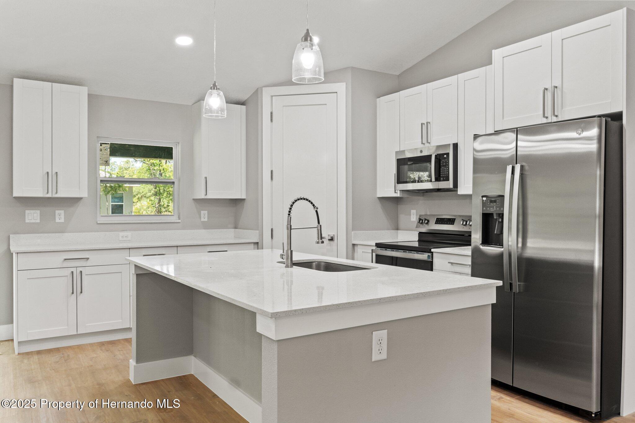 8792 N Sandree Drive, Dunnellon, Florida image 14